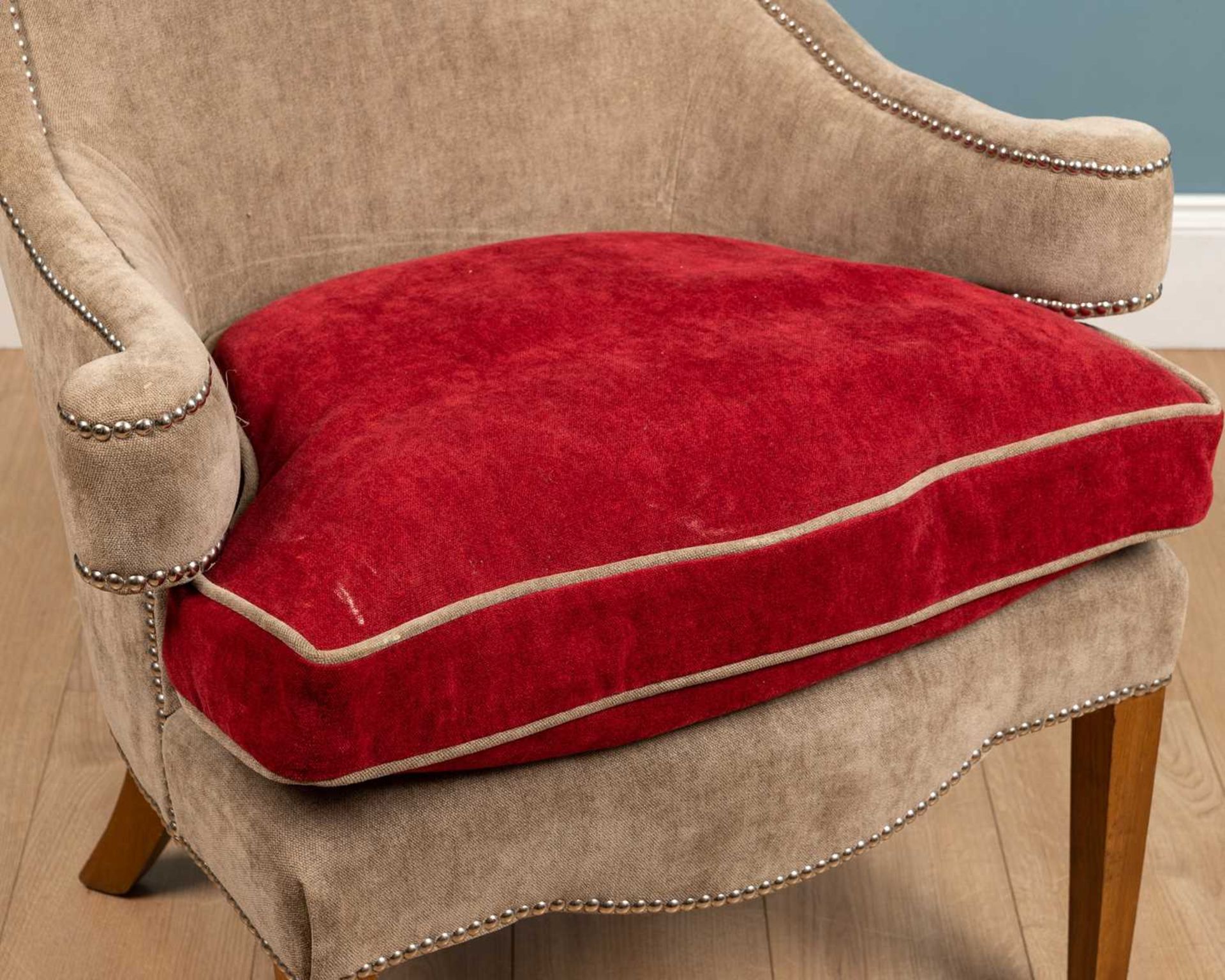 A William Yeoward style red and taupe upholstered chair - Bild 5 aus 8