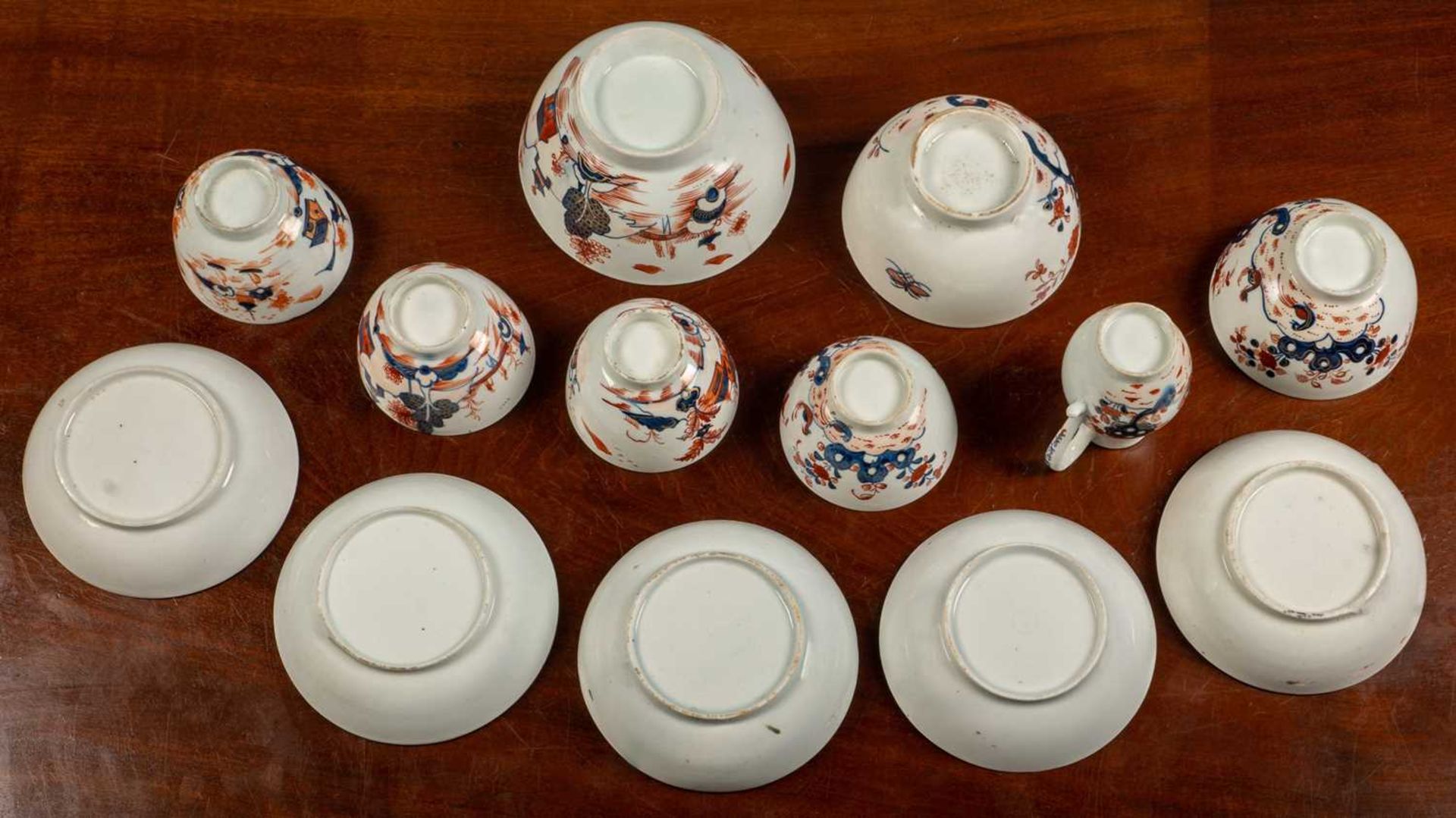 A group of 18th century porcelain wares - Bild 3 aus 3