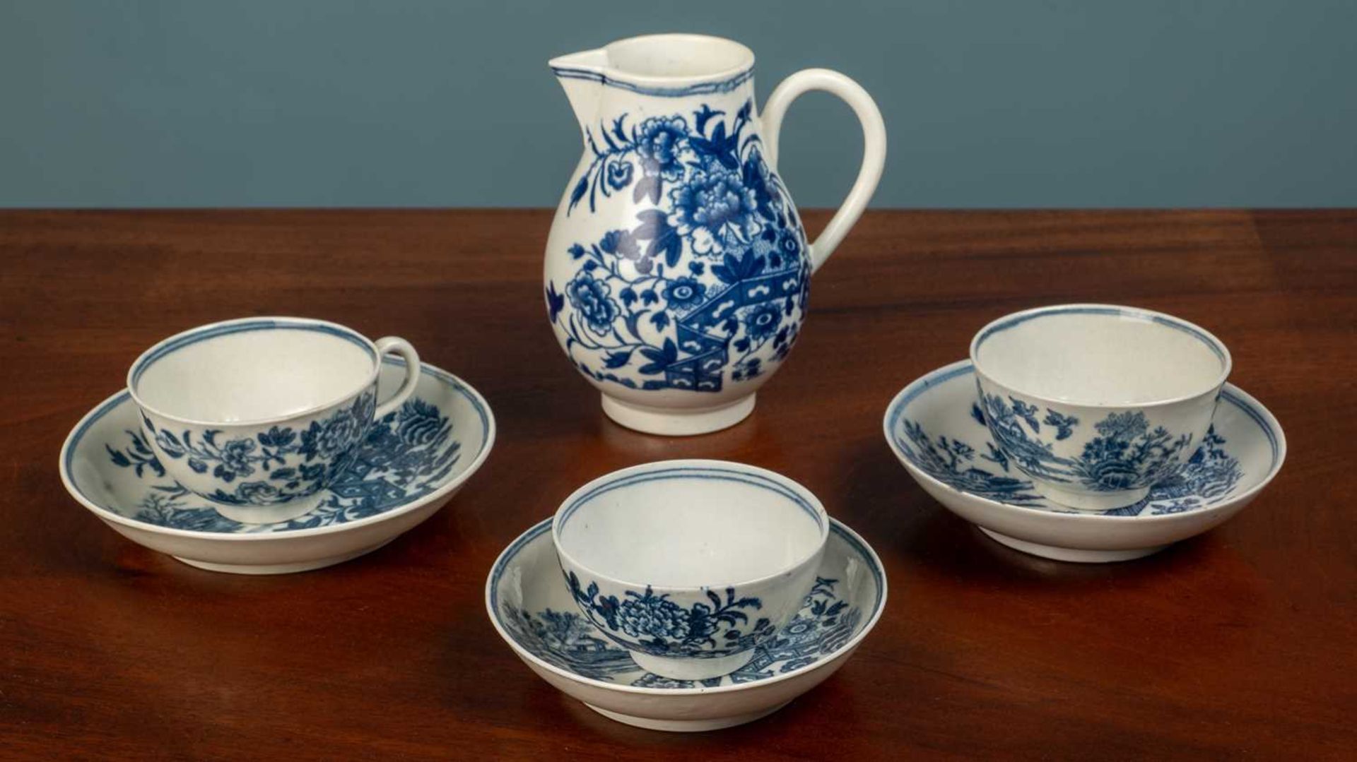 A group of 18th century Worcester blue and white fence patterned porcelain