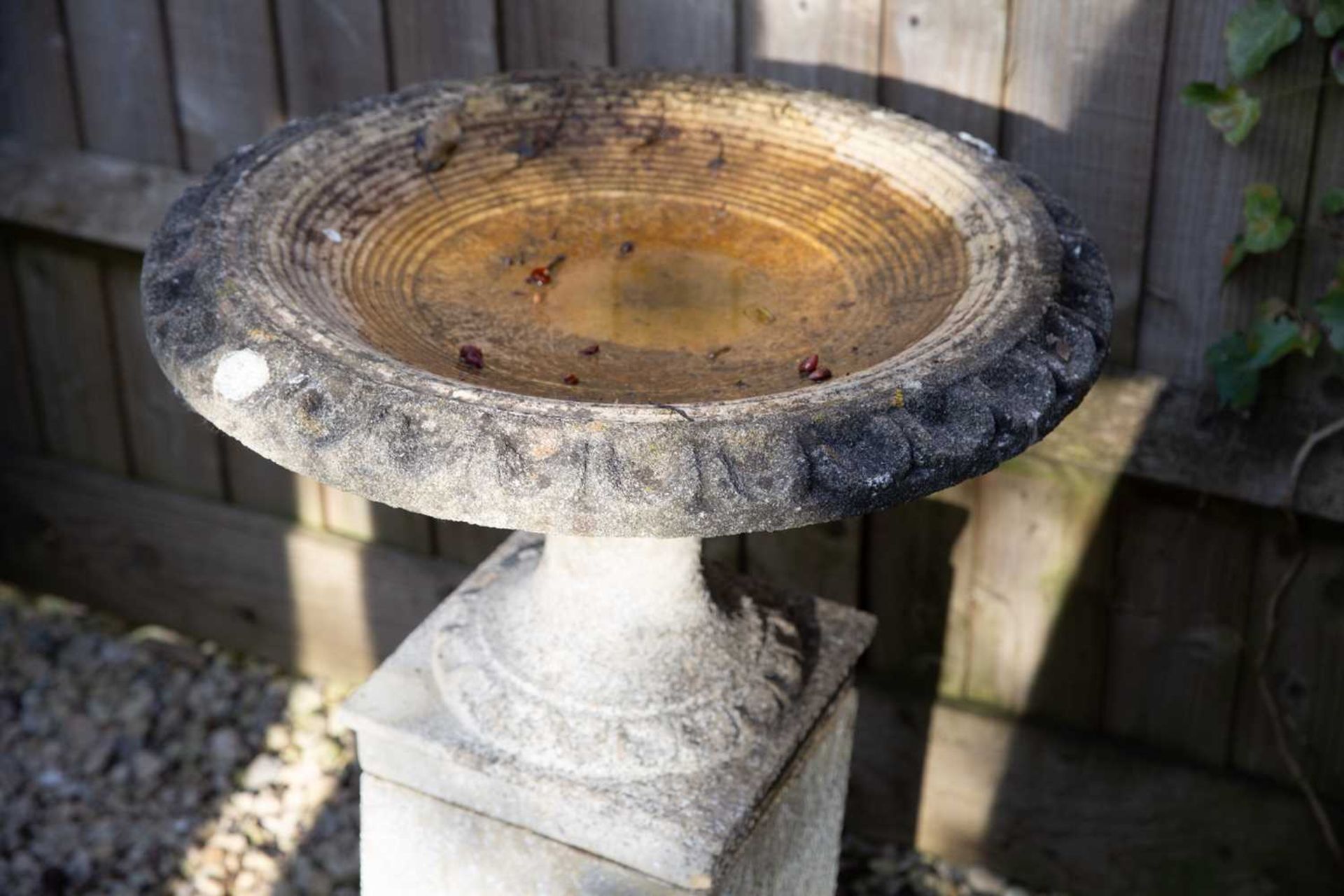 A Haddonstone style shallow bird bath - Image 2 of 2