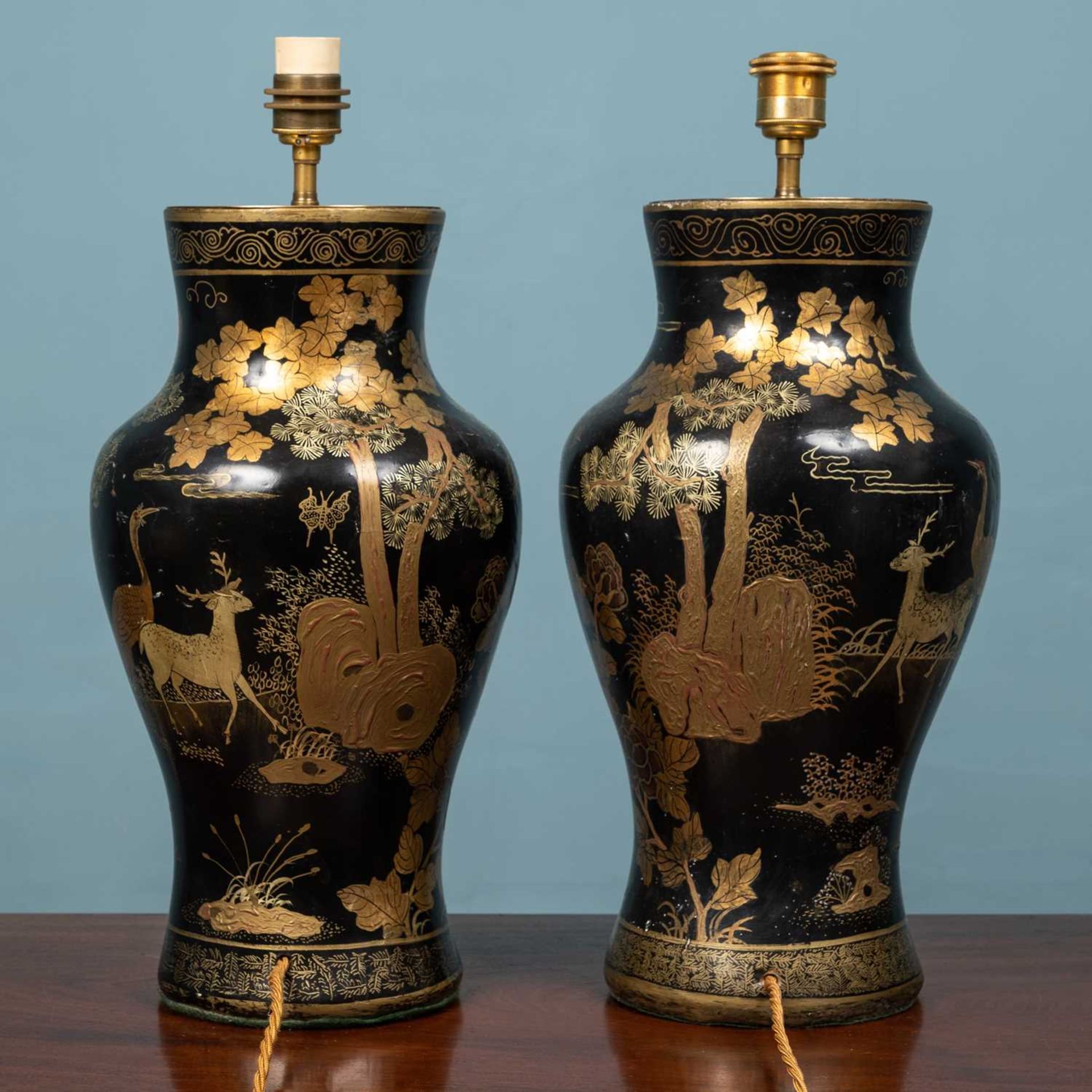 A pair of large chinoiserie table lamps - Image 3 of 5