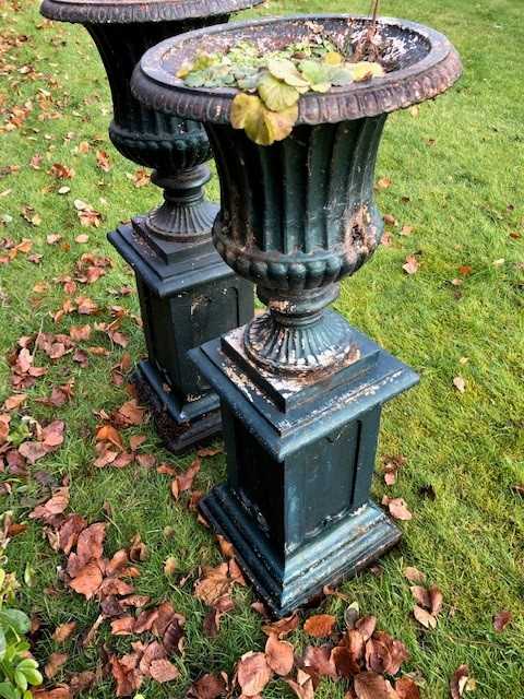 A pair of antique green painted cast iron campana urns - Image 5 of 8