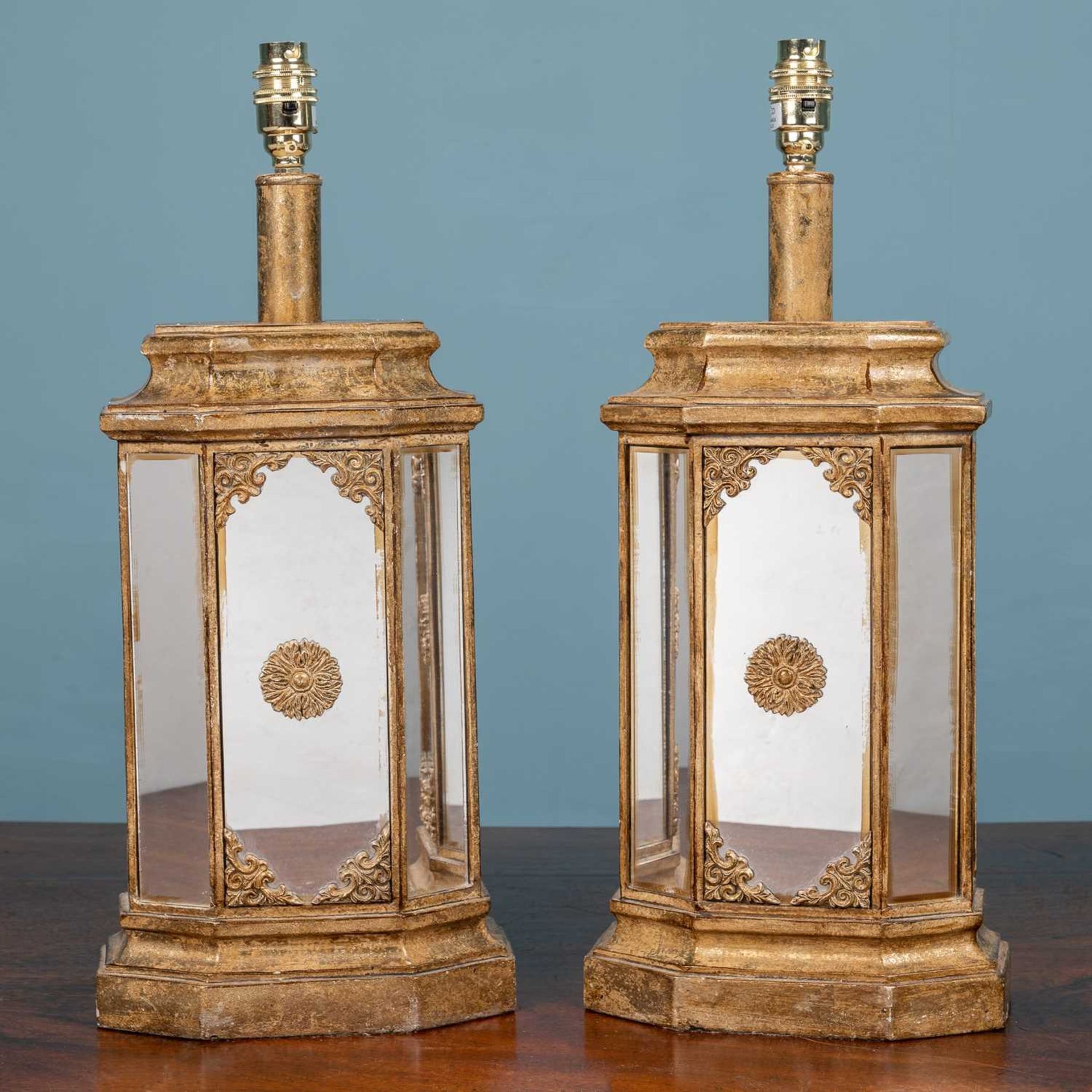 A pair of decorative table lamps