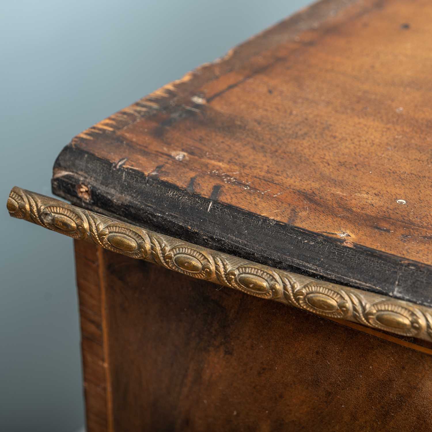 A 19th century French, lady's writing desk - Image 9 of 9