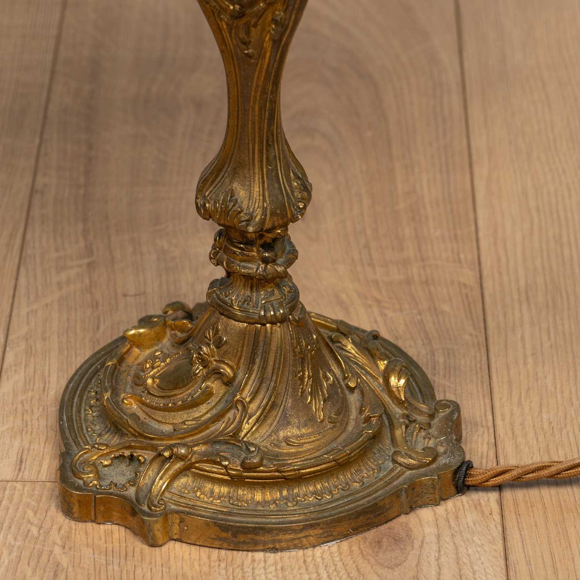 A pair of Rococo style continental gilt metal candelabra style lamp holders - Image 3 of 5