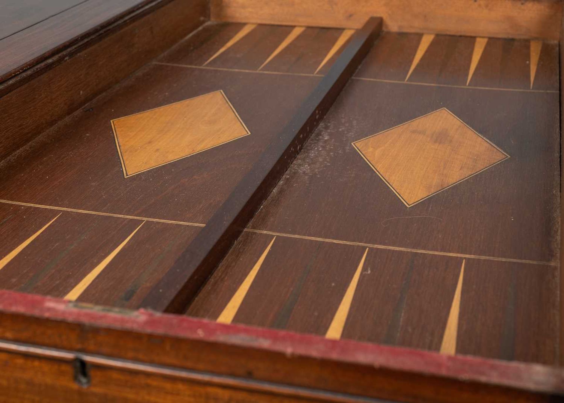 A George III mahogany games table with drop leaves - Image 5 of 9