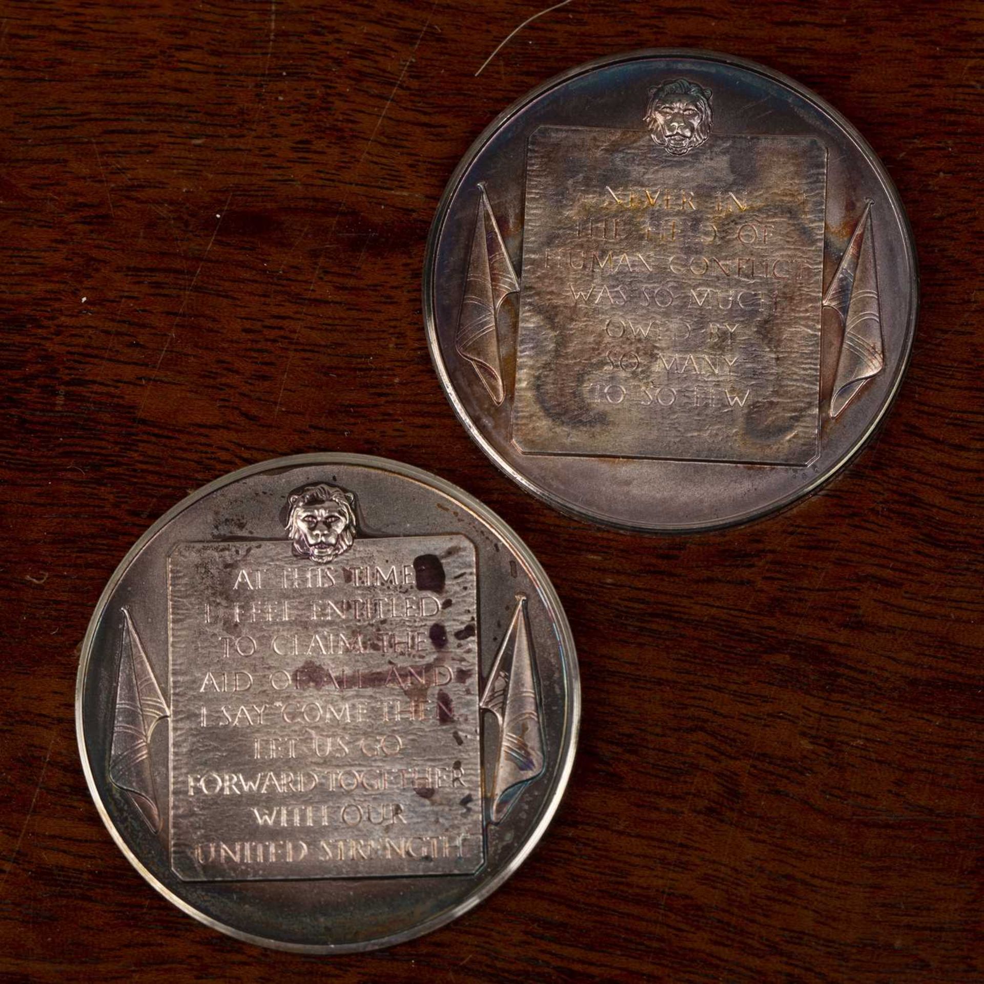 Collection of miscellaneous silver items comprising of: a John Pinches (Medallists) Ltd of London - Image 3 of 4