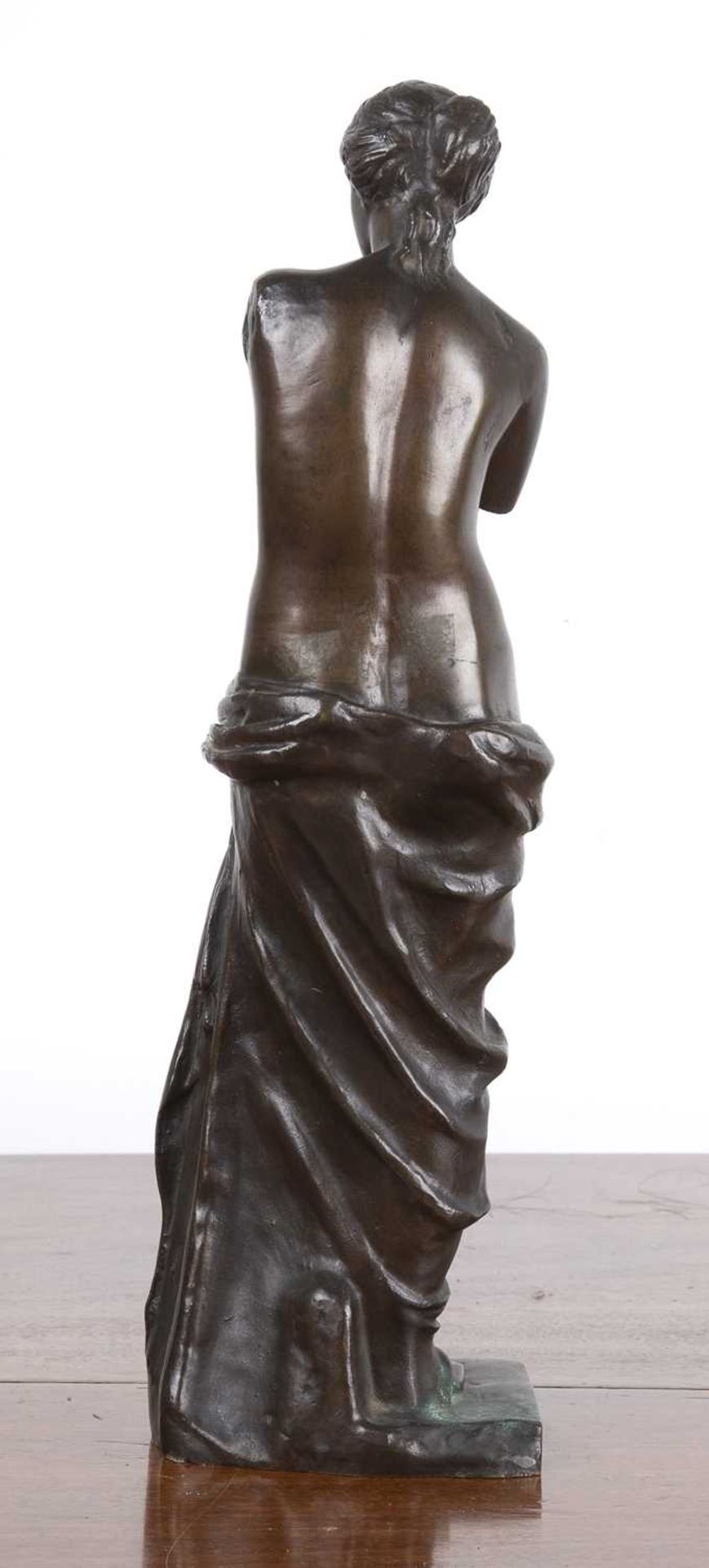 After A. Mahuet (Late 19th/early 20th Century) After the Antique 'Venus De Milo" bronze sculpture, - Image 2 of 3