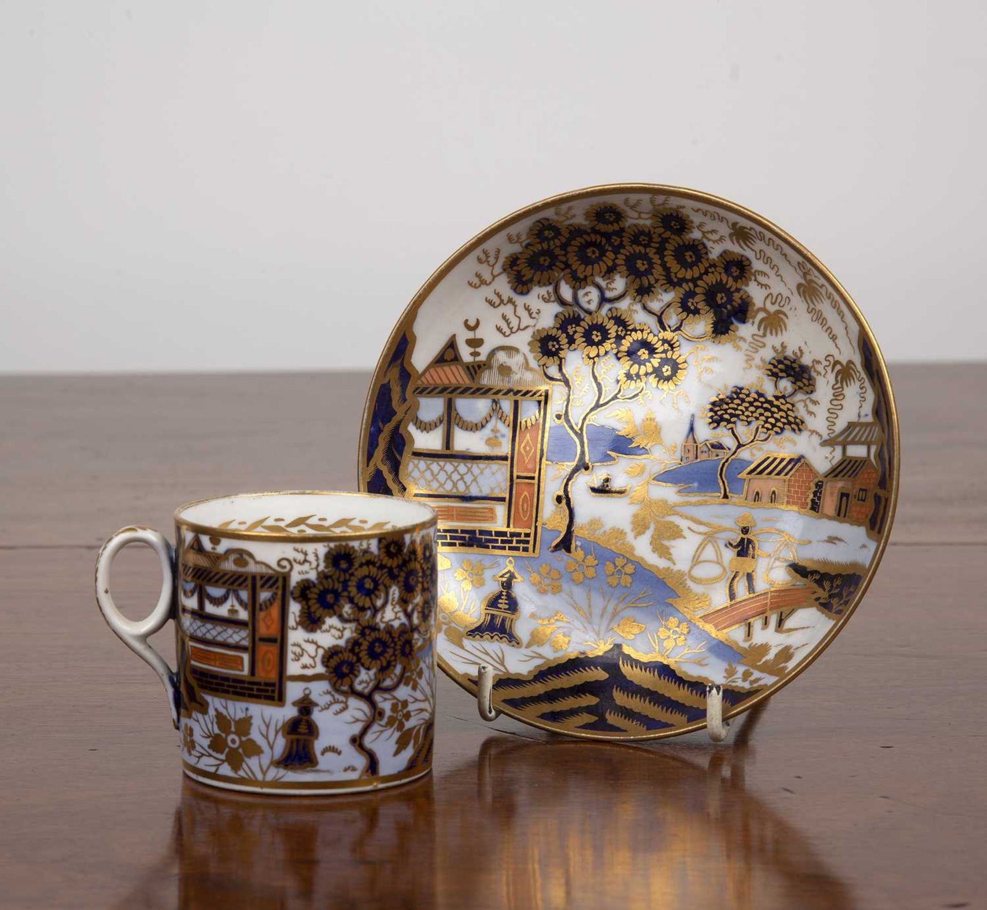 New Hall porcelain Early 19th Century, set of six coffee cans and saucers in the 1163 Imari - Image 2 of 3