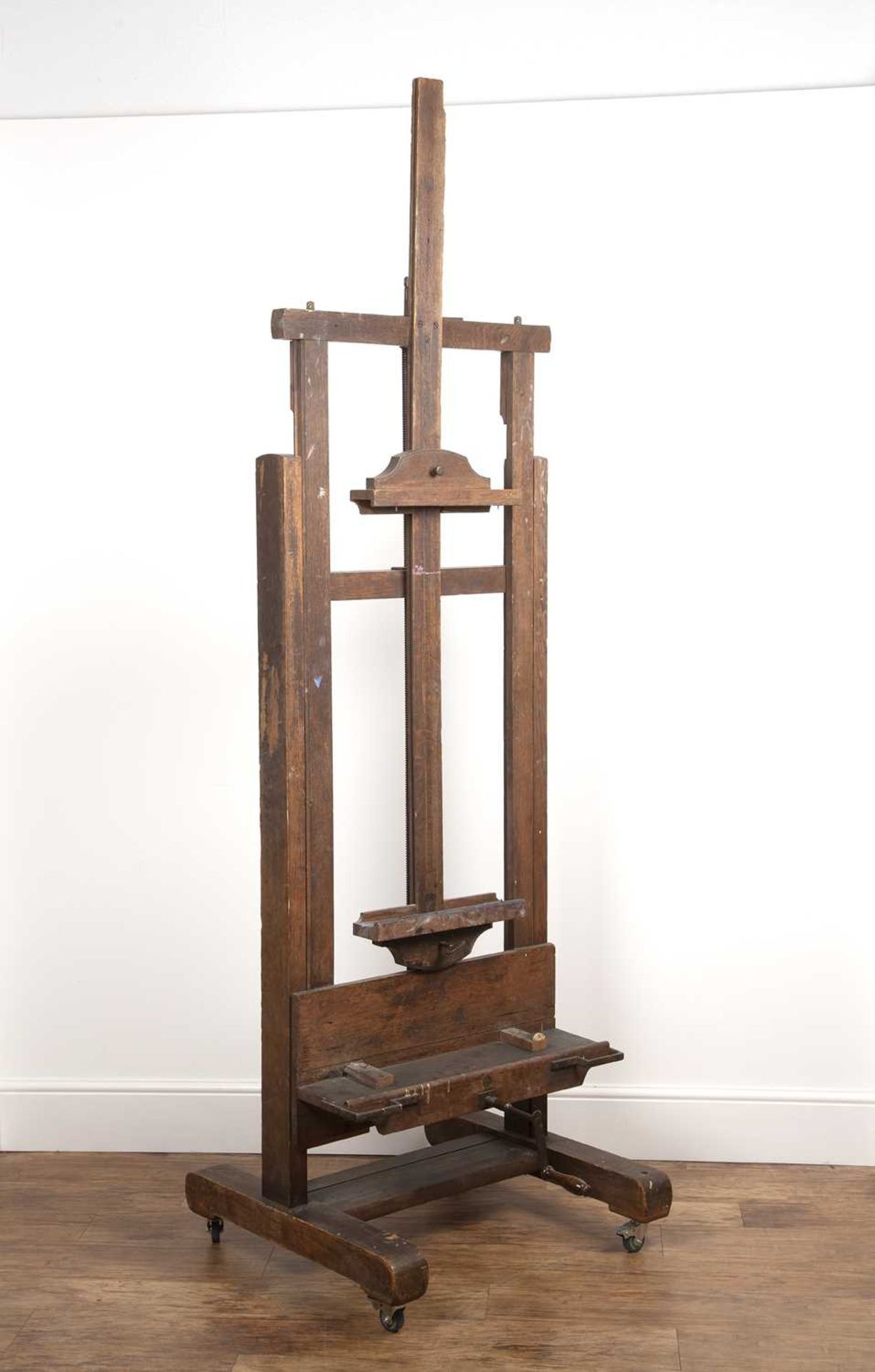 Robertson & Co. Ltd, London artist's Gallery easel 19th Century, with adjustable mechanism, brass