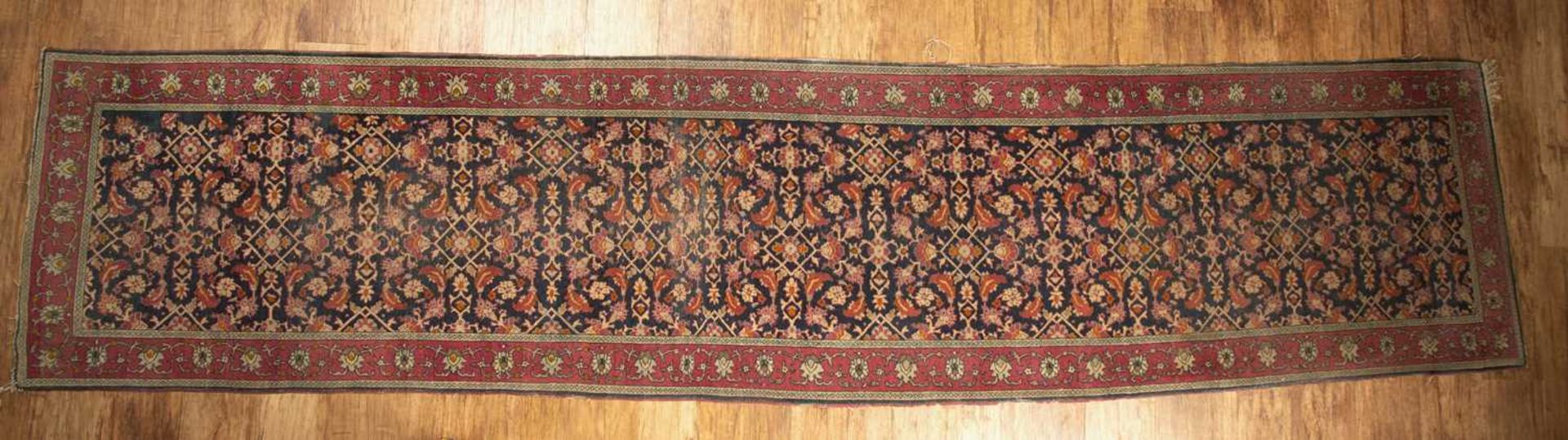 Hamadan blue ground runner with all-over foliate decoration and red ground border, 372cm x - Bild 2 aus 3