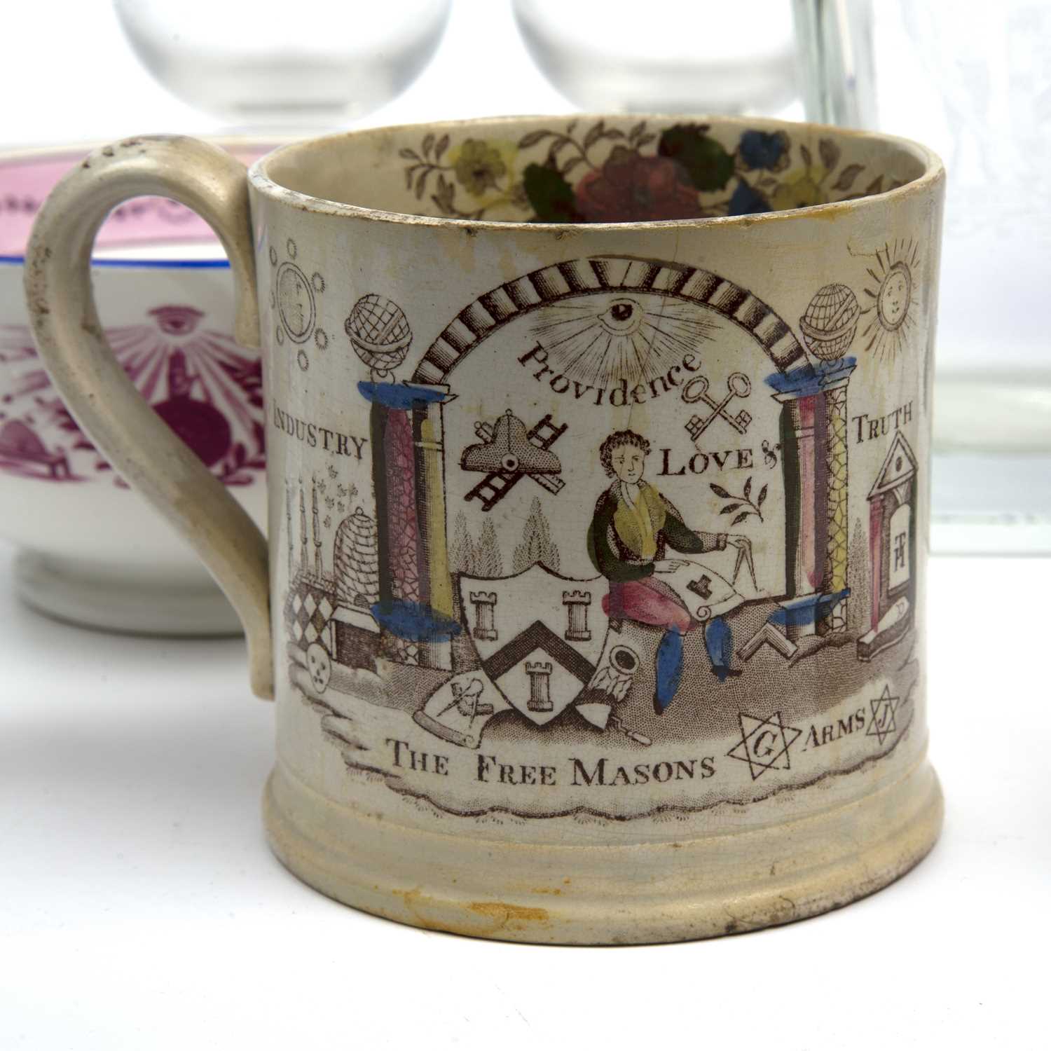 A group of Masonic related ceramics and glassware to include the 'Freemasons Arms' tankard, a jug - Image 3 of 5