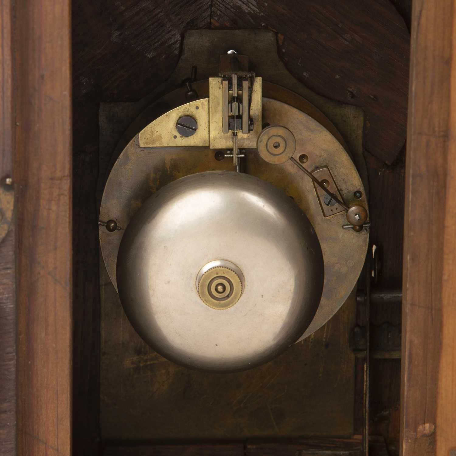 A late 19th century continental oak cased mantle clock with gilt metal figural decoration. 46cm wide - Image 4 of 4