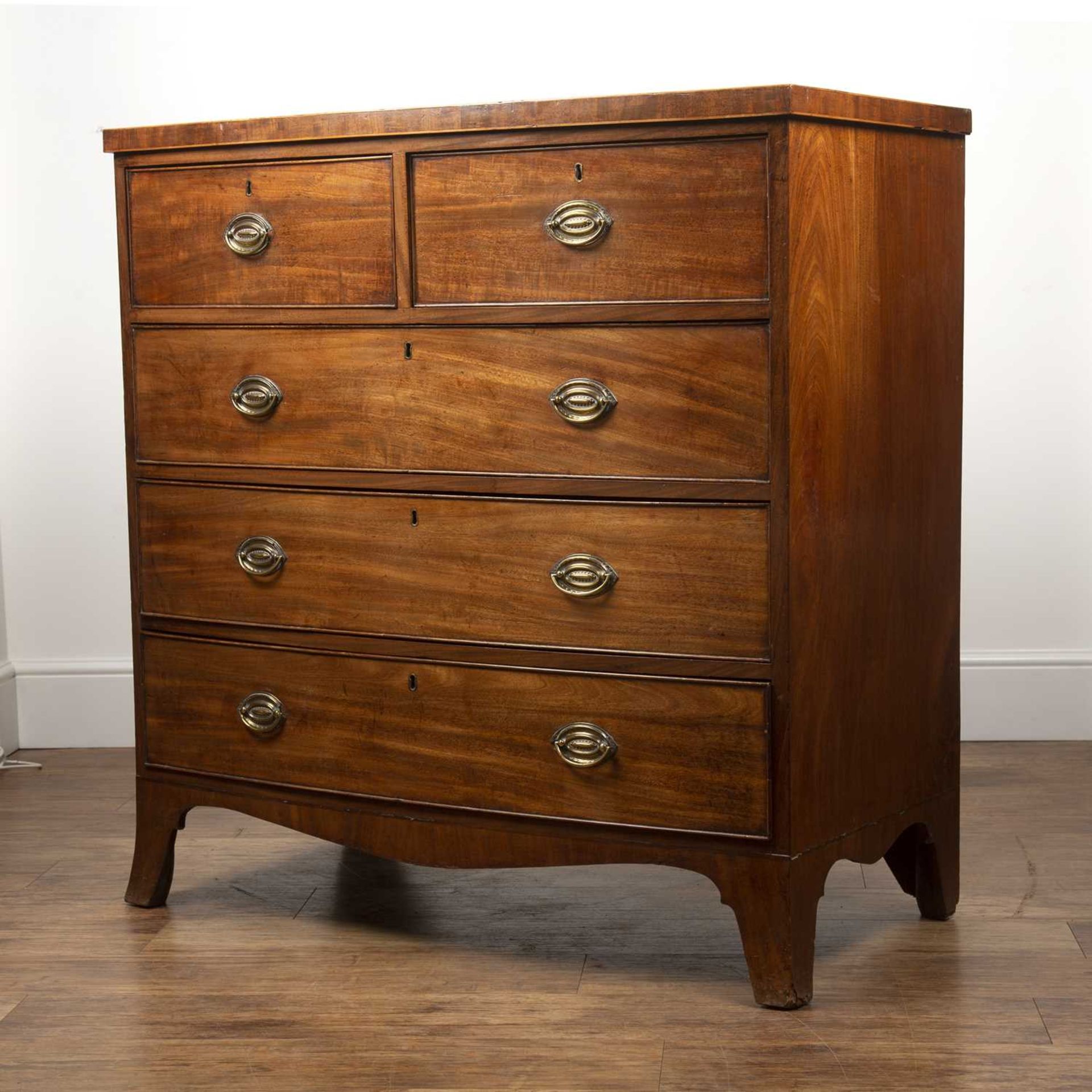 Mahogany crossbanded chest of bow fronted drawers Late 18th Century/early 19th Century, two over - Image 3 of 5