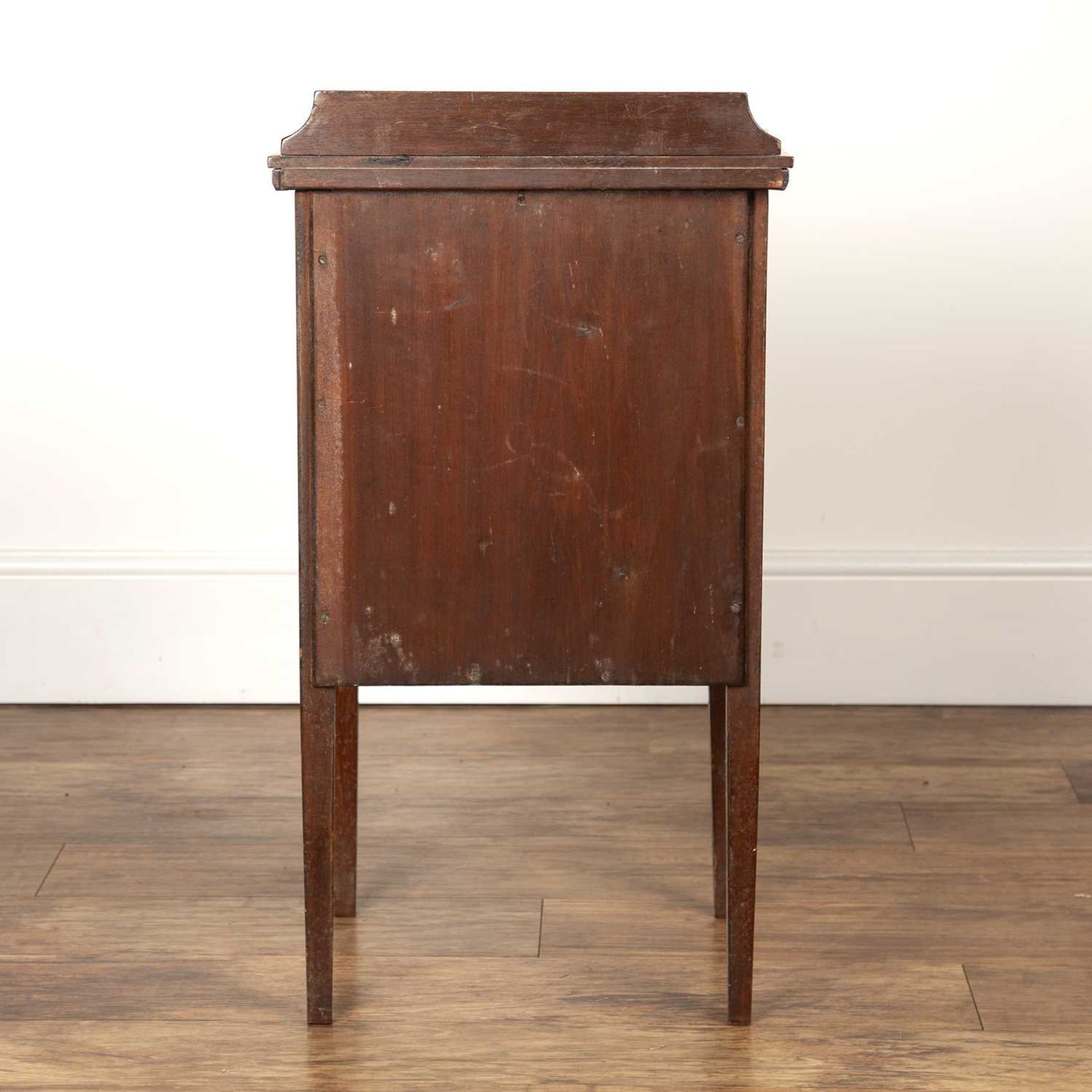 Mahogany crossbanded pot cupboard Late 19th/early 20th Century, on square tapering legs, 40cm wide x - Image 5 of 6