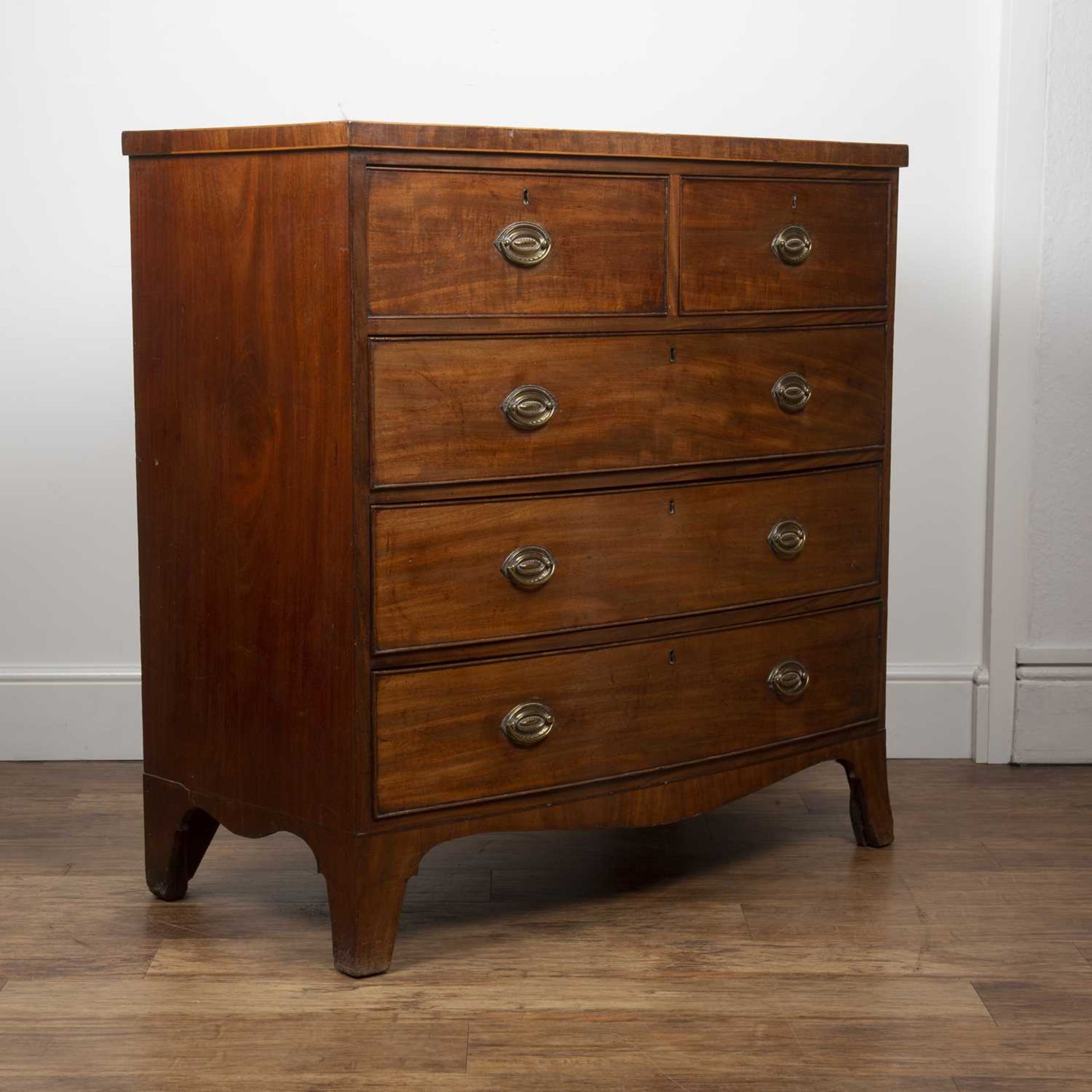 Mahogany crossbanded chest of bow fronted drawers Late 18th Century/early 19th Century, two over - Image 2 of 5