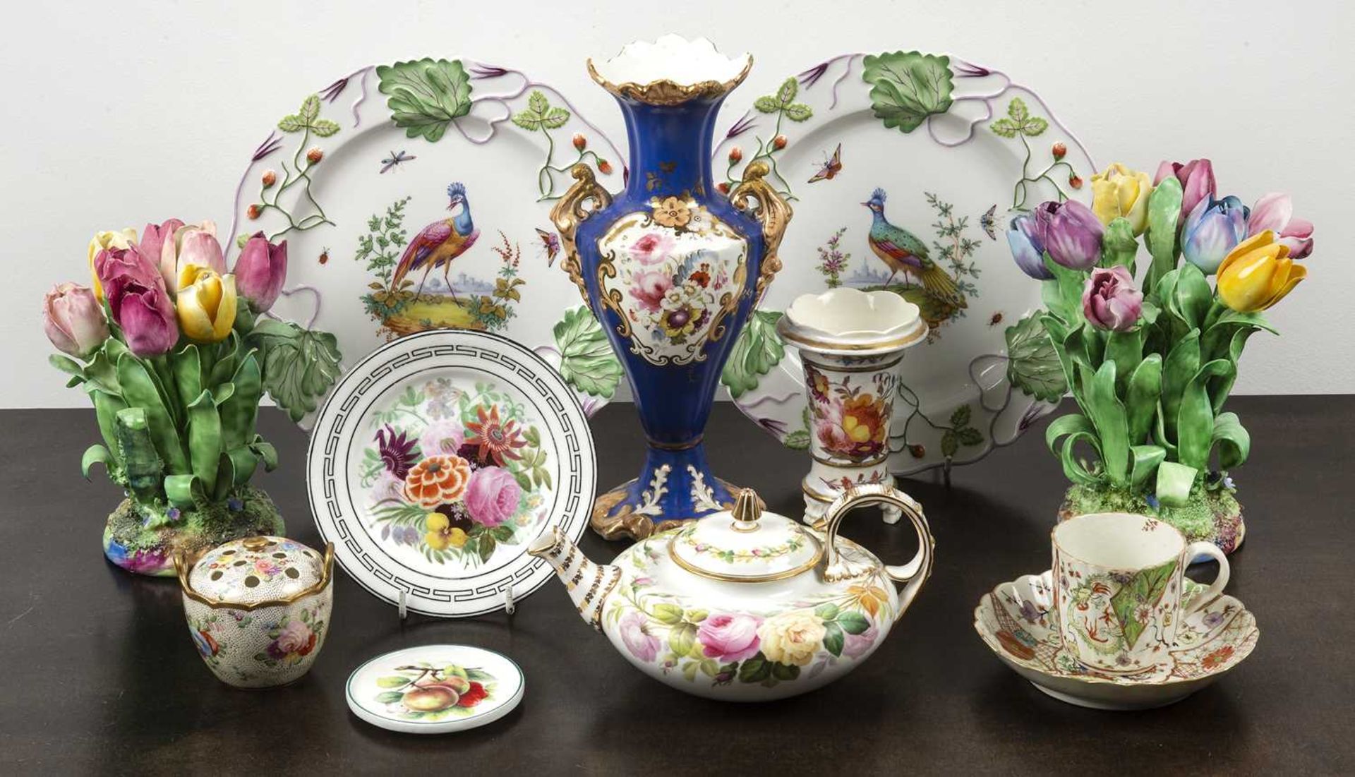 Group of porcelain English, to include a Worcester kakiemon cup and saucer, Copeland, Staffordshire,