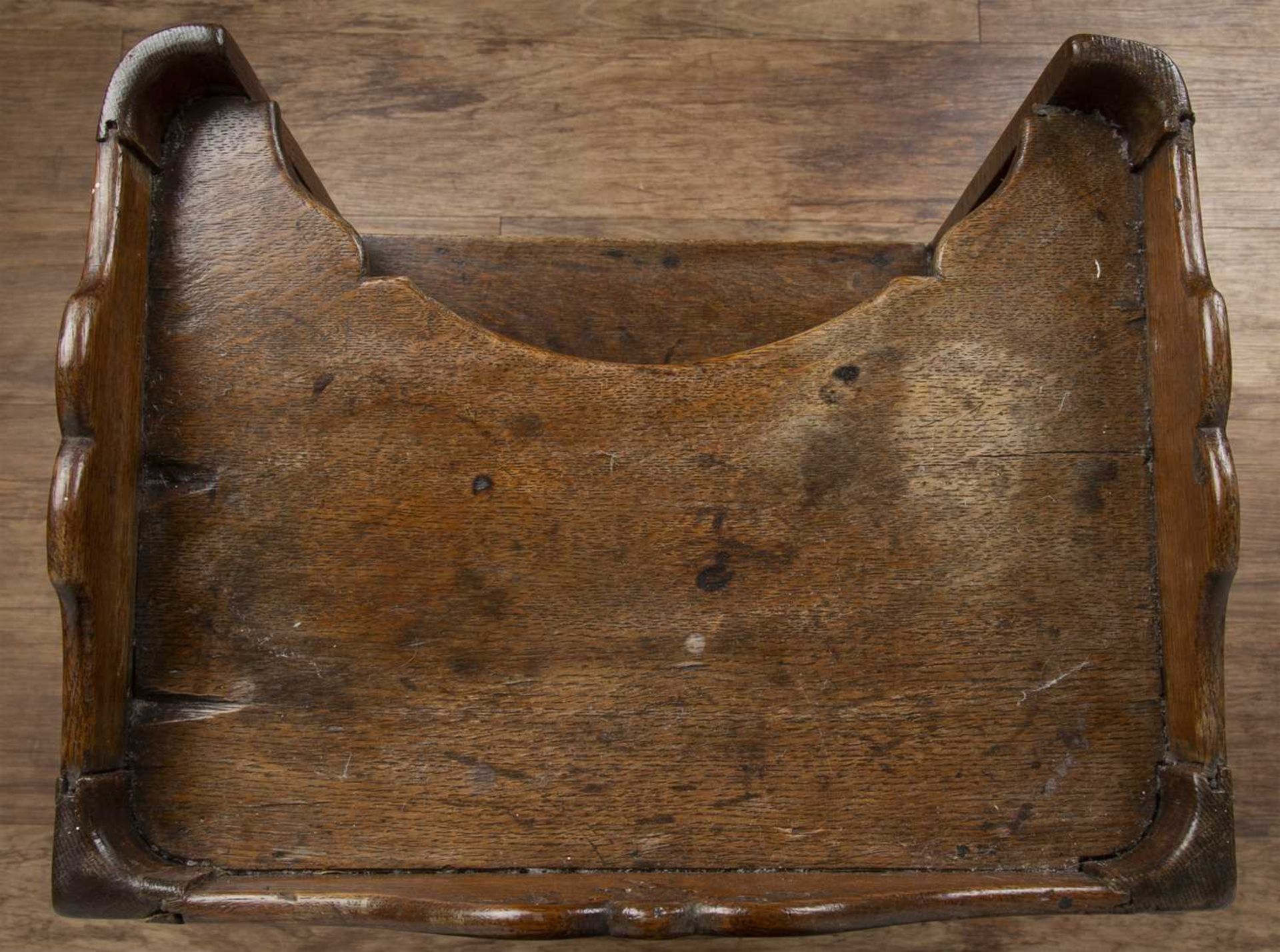 Oak bedside table or side table French Provincial, 19th Century, with shaped galleried top, - Image 5 of 6