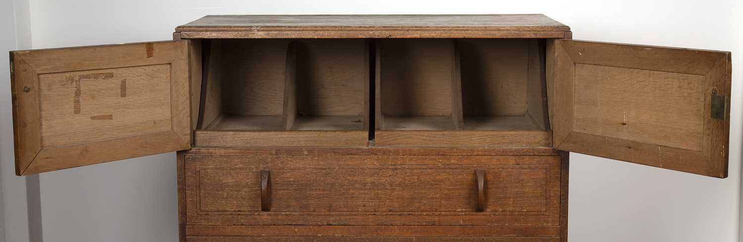 Attributed to Gordon Russell (1892-1980) oak, chest of drawers, with two doors enclosing slide - Image 5 of 7