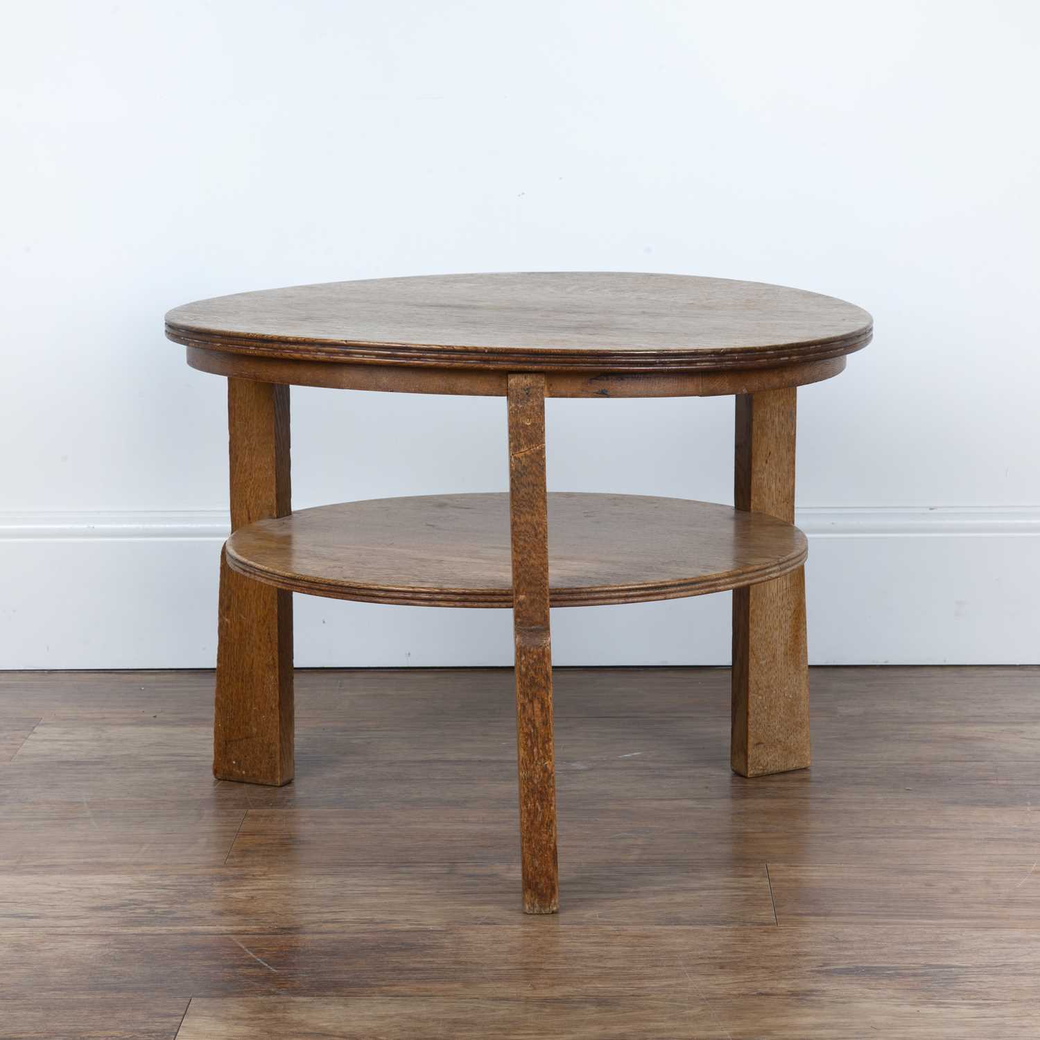 Gordon Russell (1892-1980) Oak, low round book or coffee table, with circular top and undertier - Image 4 of 5