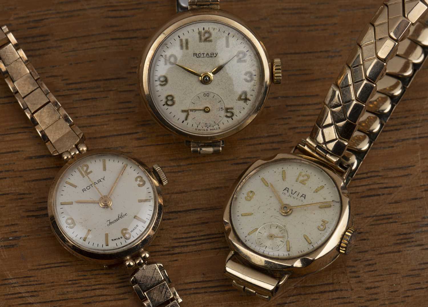 Collection of watches comprising of: a lady's 9ct gold Rotary watch on 9ct gold strap, 15g approx