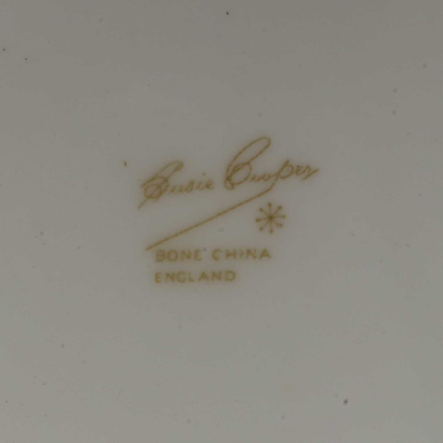 Susie Cooper (1902-1995) Collection of miscellaneous ceramics, including part tea sets, teacups, - Image 6 of 14