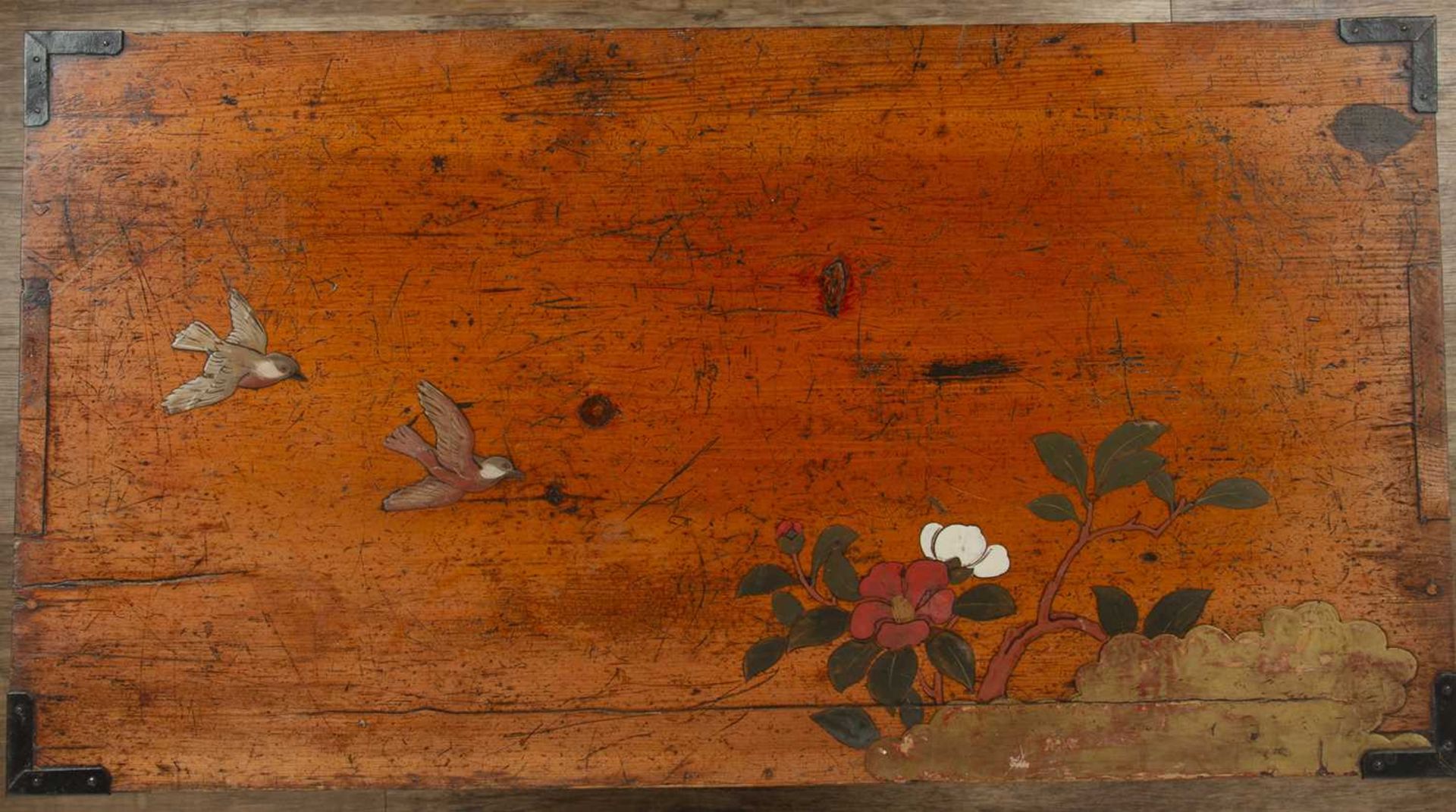 Gilt lacquer and painted cabinet Japanese, late 19th Century with fitted sliding doors and bird, - Image 6 of 6