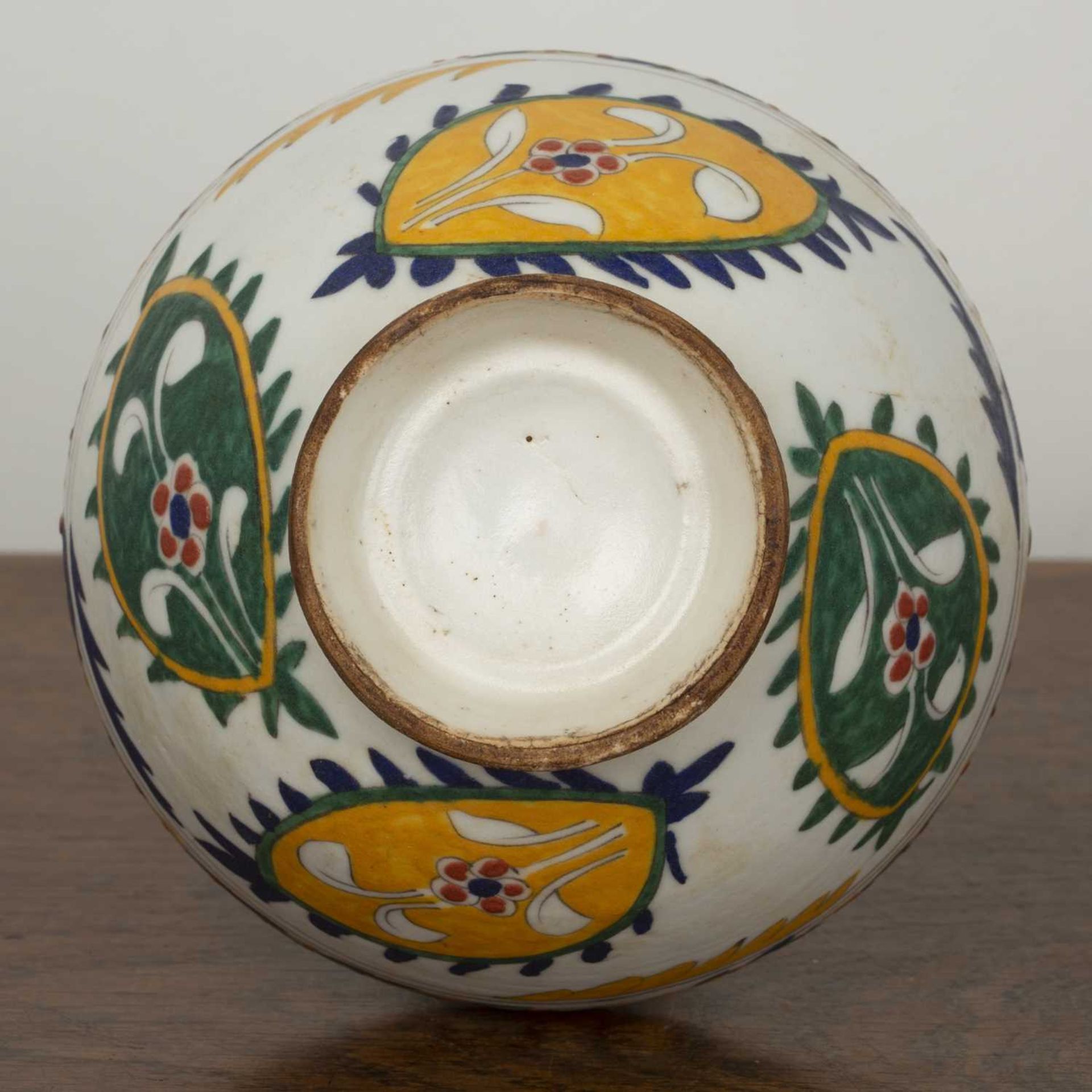 Kutahaya pottery vase Turkey, Turkey 18th/19th Century of white ground with painted leaf-shaped - Image 3 of 4