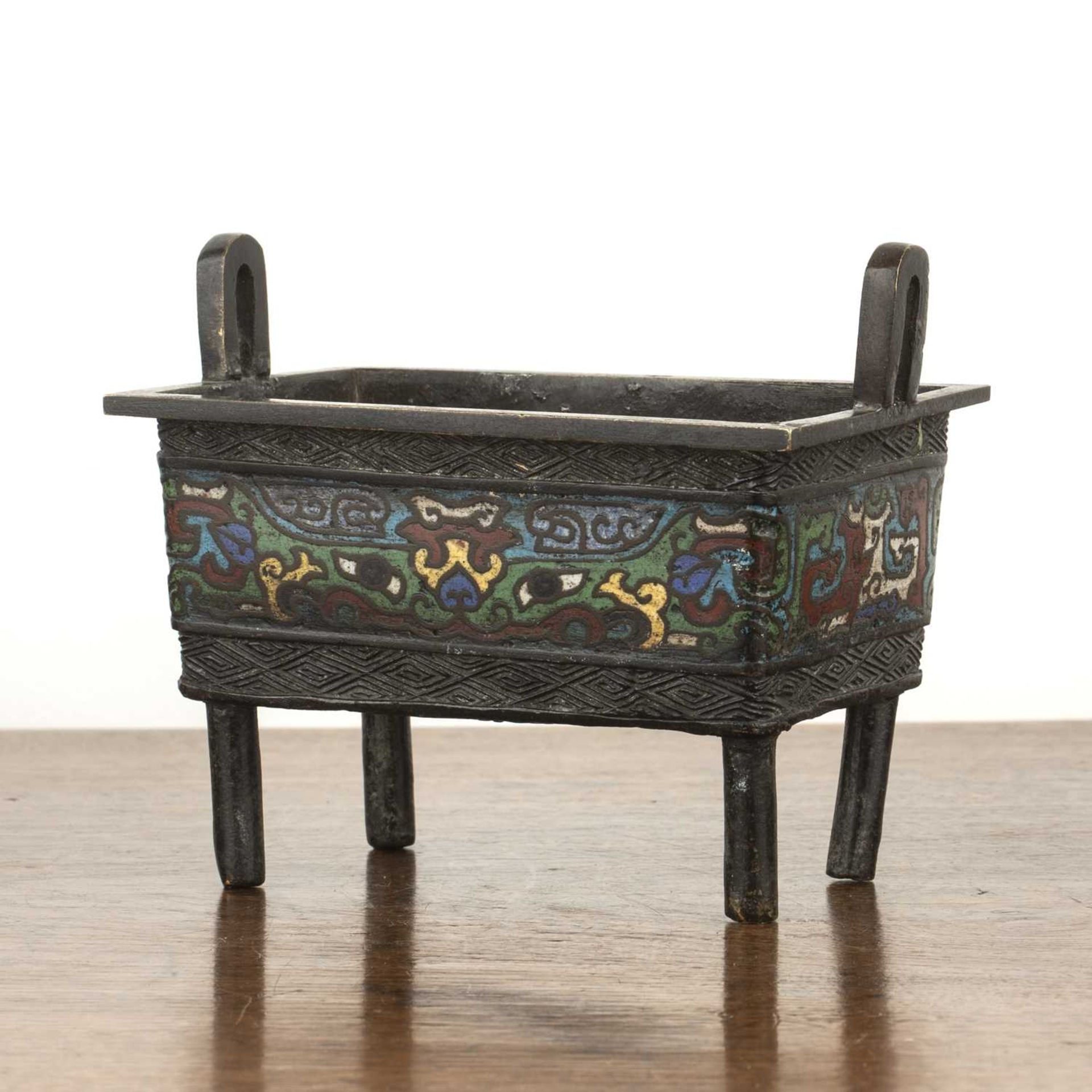 Small bronze censer Chinese of rectangular form with cloisonne panels, 13cm x 8.6cm x 11cm - Image 3 of 6
