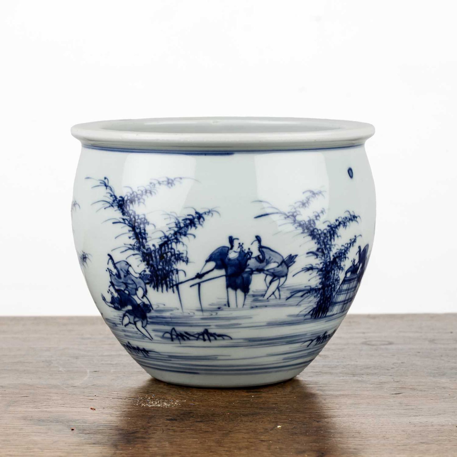 Blue and white porcelain small fish bowl Chinese18th/19th Century painted with fishermen, 15cm - Bild 2 aus 4
