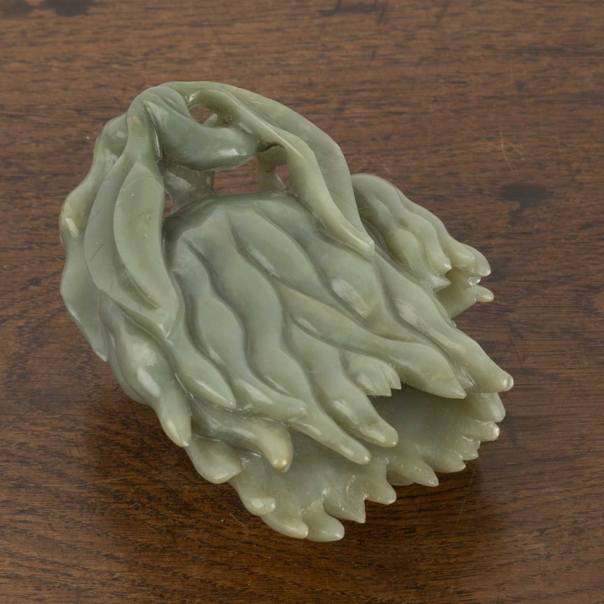 Jade model of a finger citron Chinese, 19th/ early 20th Century with incised decoration to the - Image 3 of 5