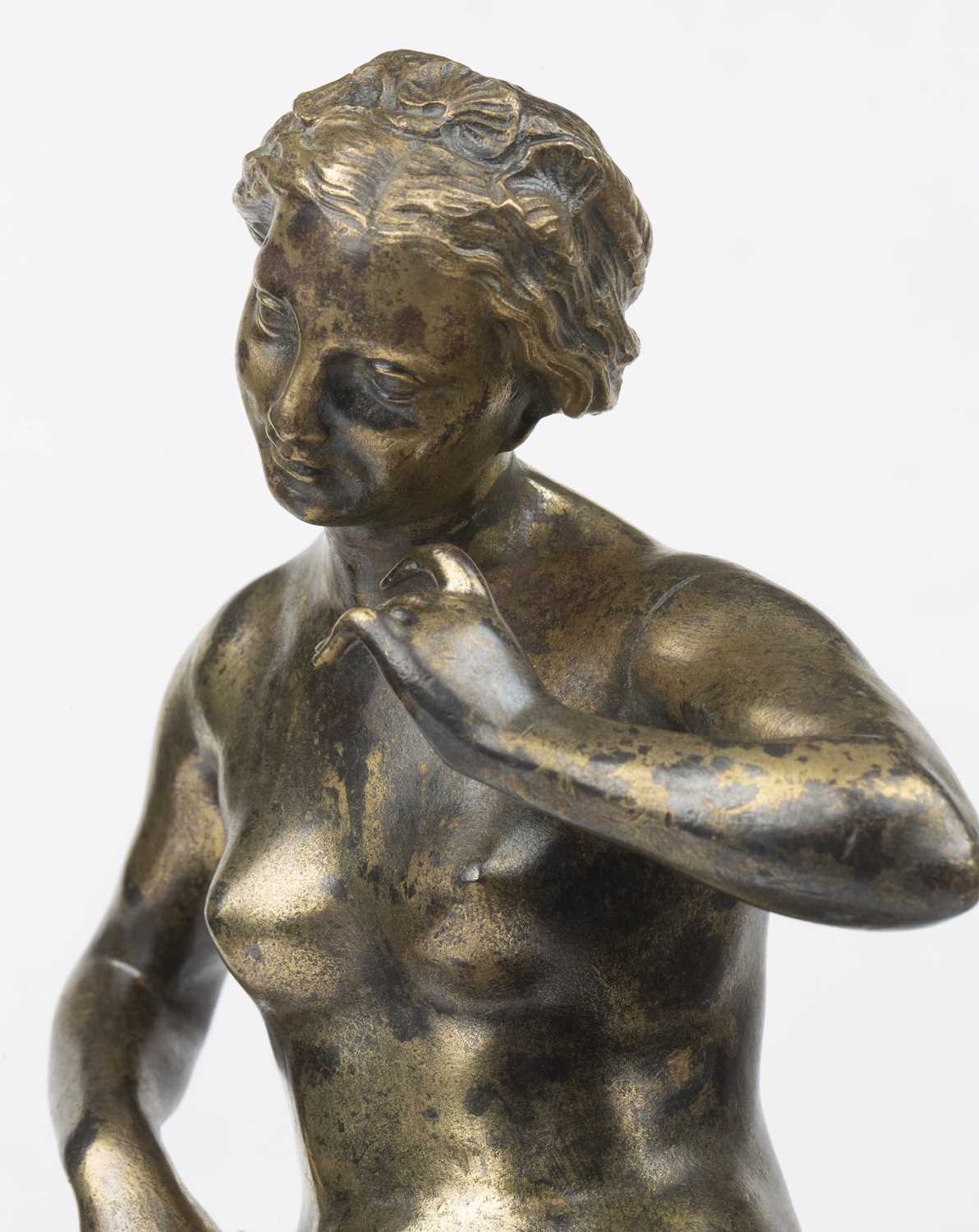 A 17th/18th century French or Italian gilded bronze figure of classical dancer 15cm wide 32cm high - Image 11 of 20