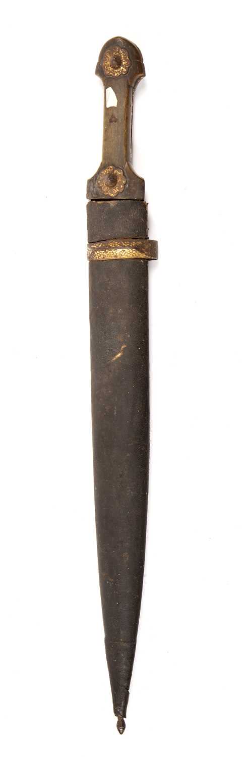 A 19th century Caucasian Khanjali with a horn grip, steel blade with gilded decoration, 45.5cm in - Image 4 of 13