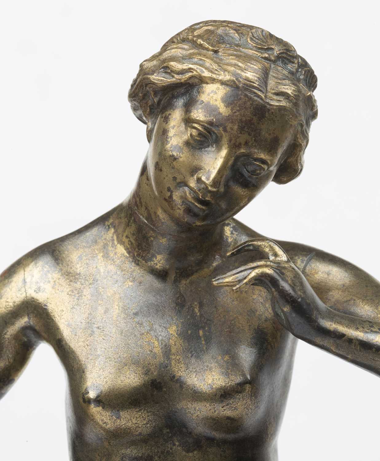 A 17th/18th century French or Italian gilded bronze figure of classical dancer 15cm wide 32cm high - Image 15 of 20