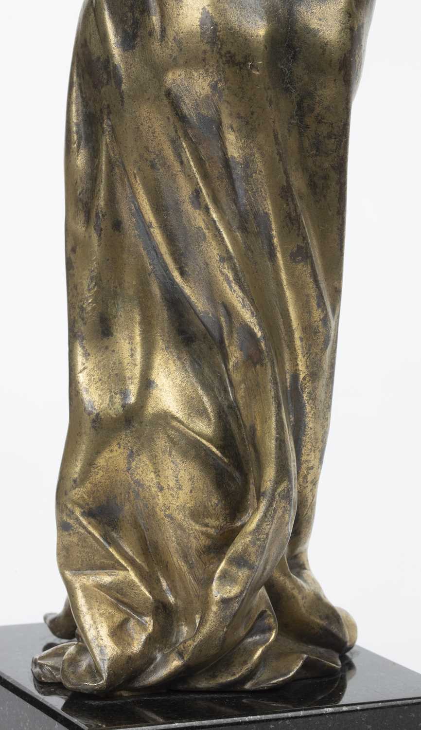 A 17th/18th century French or Italian gilded bronze figure of classical dancer 15cm wide 32cm high - Image 20 of 20