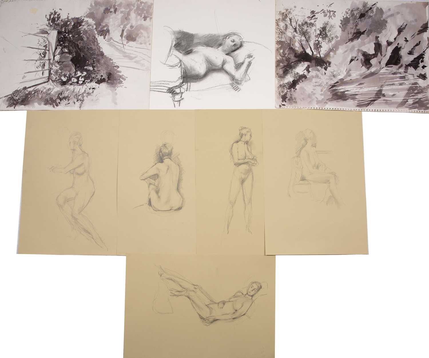 Jane Bond (1939), a folder of twenty four unframed charcoal and pencil sketches Qty: 1 Unframed - Bild 4 aus 4