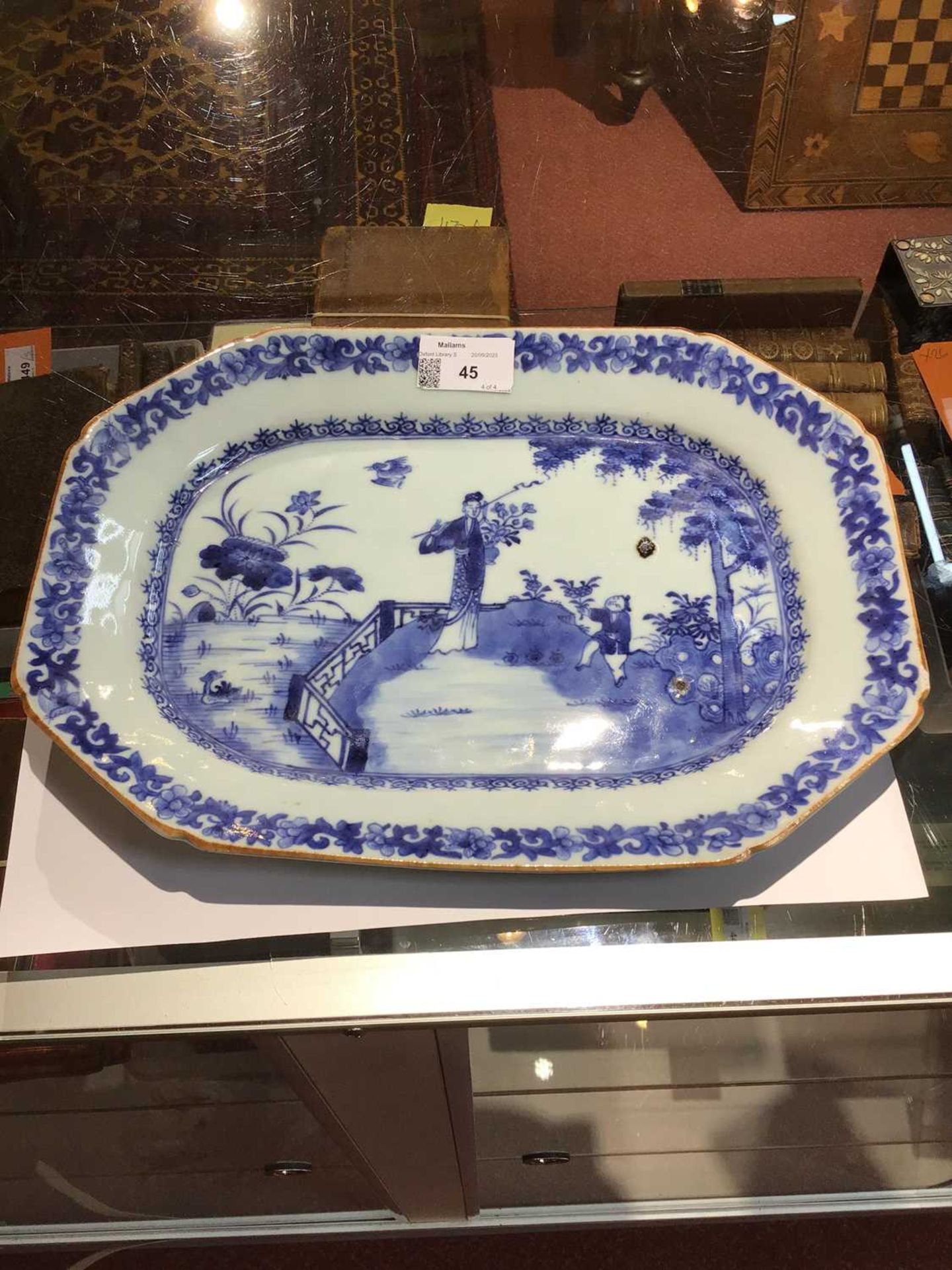 An 18th century Chinese blue and white porcelain octagonal tray together with an eastern enamelled - Image 9 of 9