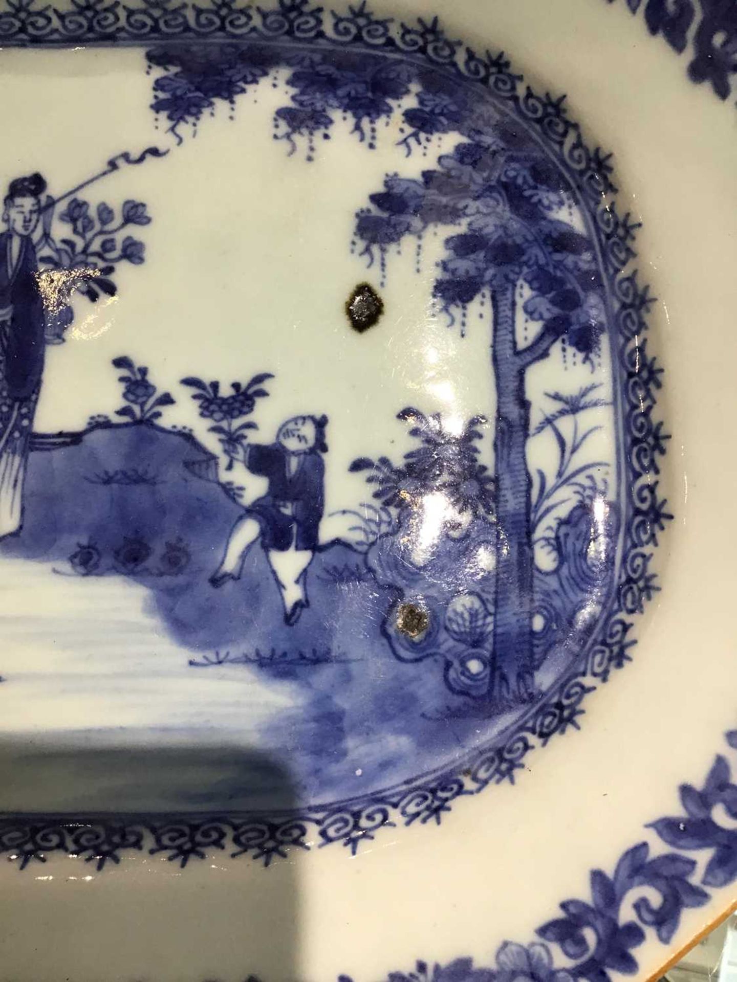 An 18th century Chinese blue and white porcelain octagonal tray together with an eastern enamelled - Image 7 of 9