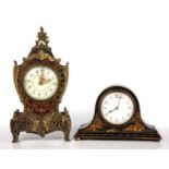 A late 19th century French Boulle timepiece 16cm wide 31cm high together with a chinoiserie mantle