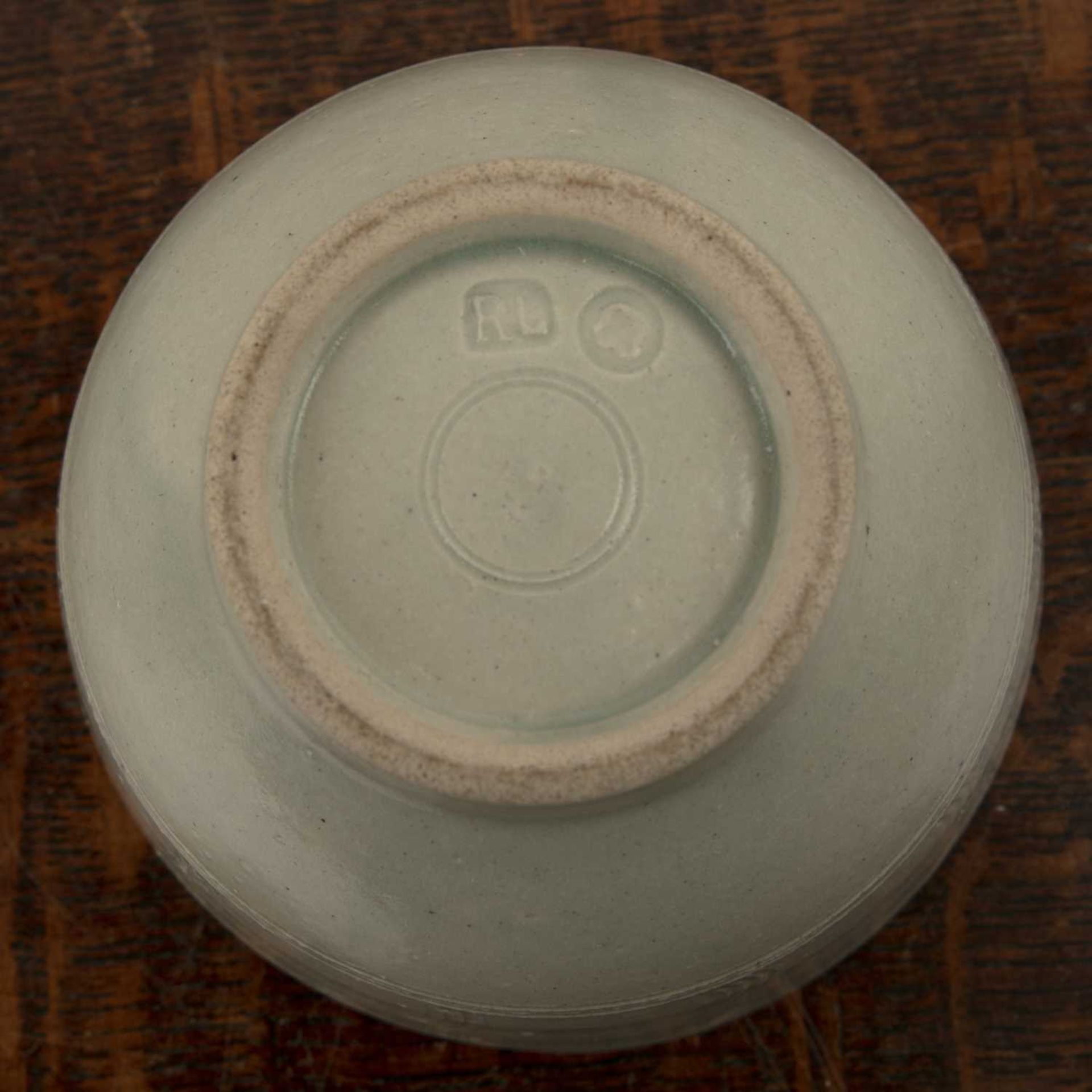Rodney Lawrence at Piltdown Chapel studio pottery bowl, with incised decoration, seal marks to the - Image 4 of 5