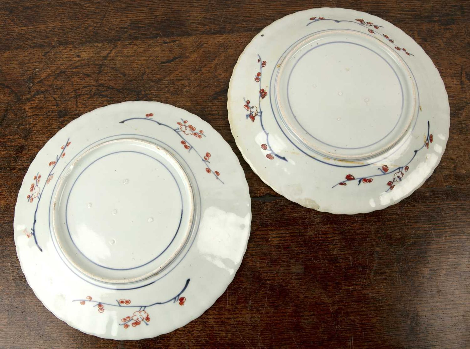 Pair of Japanese Imari patterned porcelain plates 19th Century, decorated with flowers, blossom - Image 2 of 2