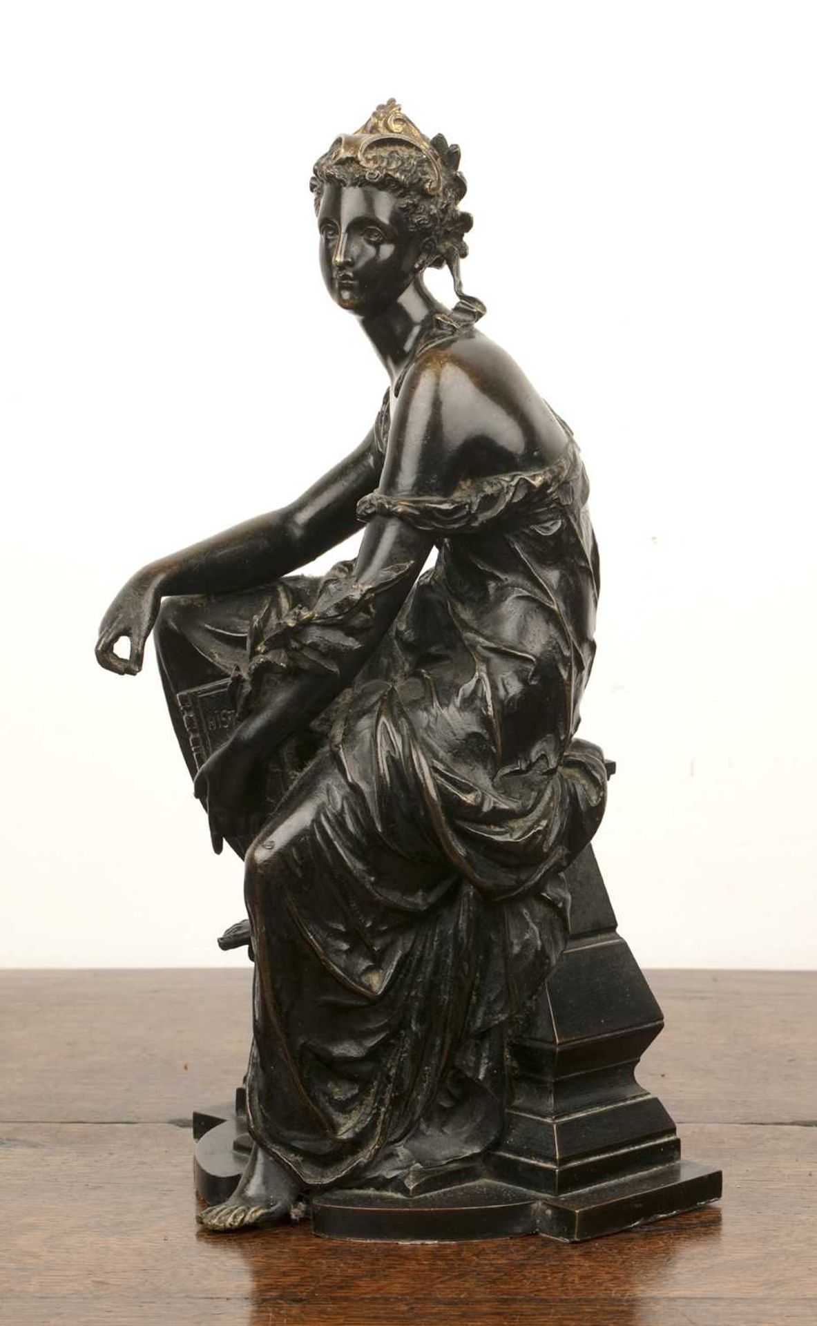 Bronze model of a lady French, late 19th Century, the seated figure holding a book, 37cm highWith - Bild 3 aus 9