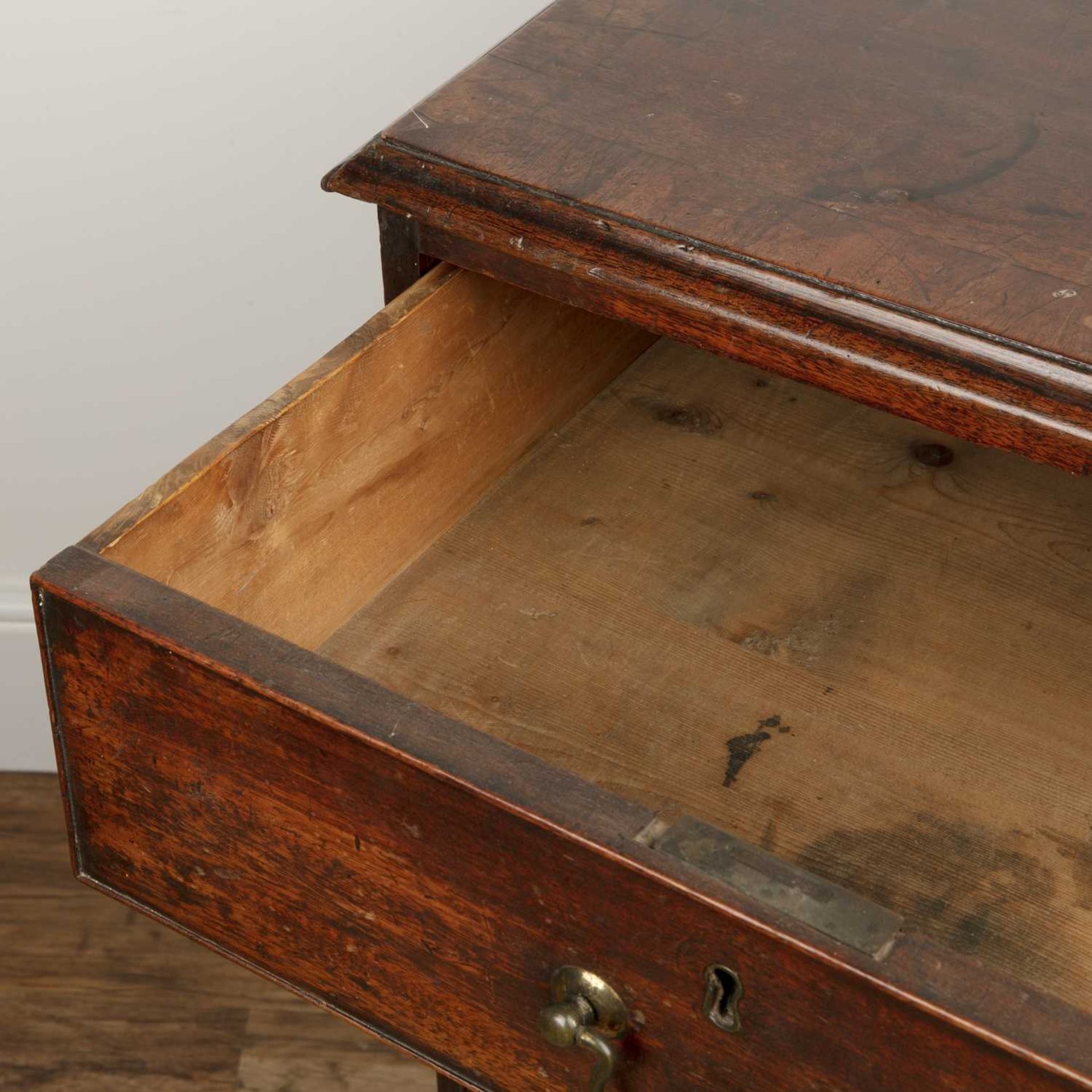 Mahogany and crossbanded straight front chest of drawers early 19th Century, with brass drop - Image 4 of 6