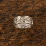 Contemporary French white precious metal ring Inscribed 'vous et nul autre' to the interior, stamped