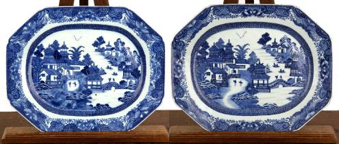 Pair of blue and white octagonal porcelain chargers Chinese, circa 1800 each painted with a Willow