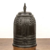 Buddhistic bronze temple bell (Bonsho) Japanese, 18th/19th Century of archaistic form with a