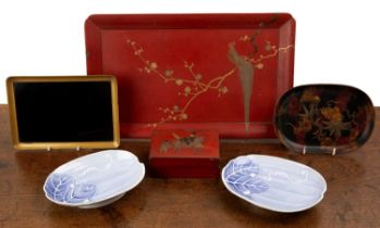 Group of pieces Japanese to include four lacquer pieces and a pair of Hirado blue and white oval