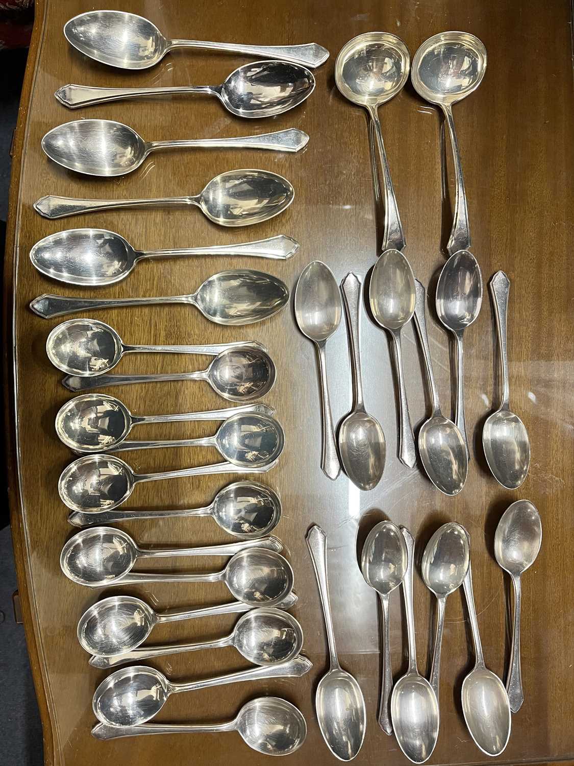 A canteen of silver plated cutlery - Image 14 of 14