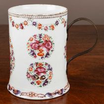 A Chinese famille rose quart tankard