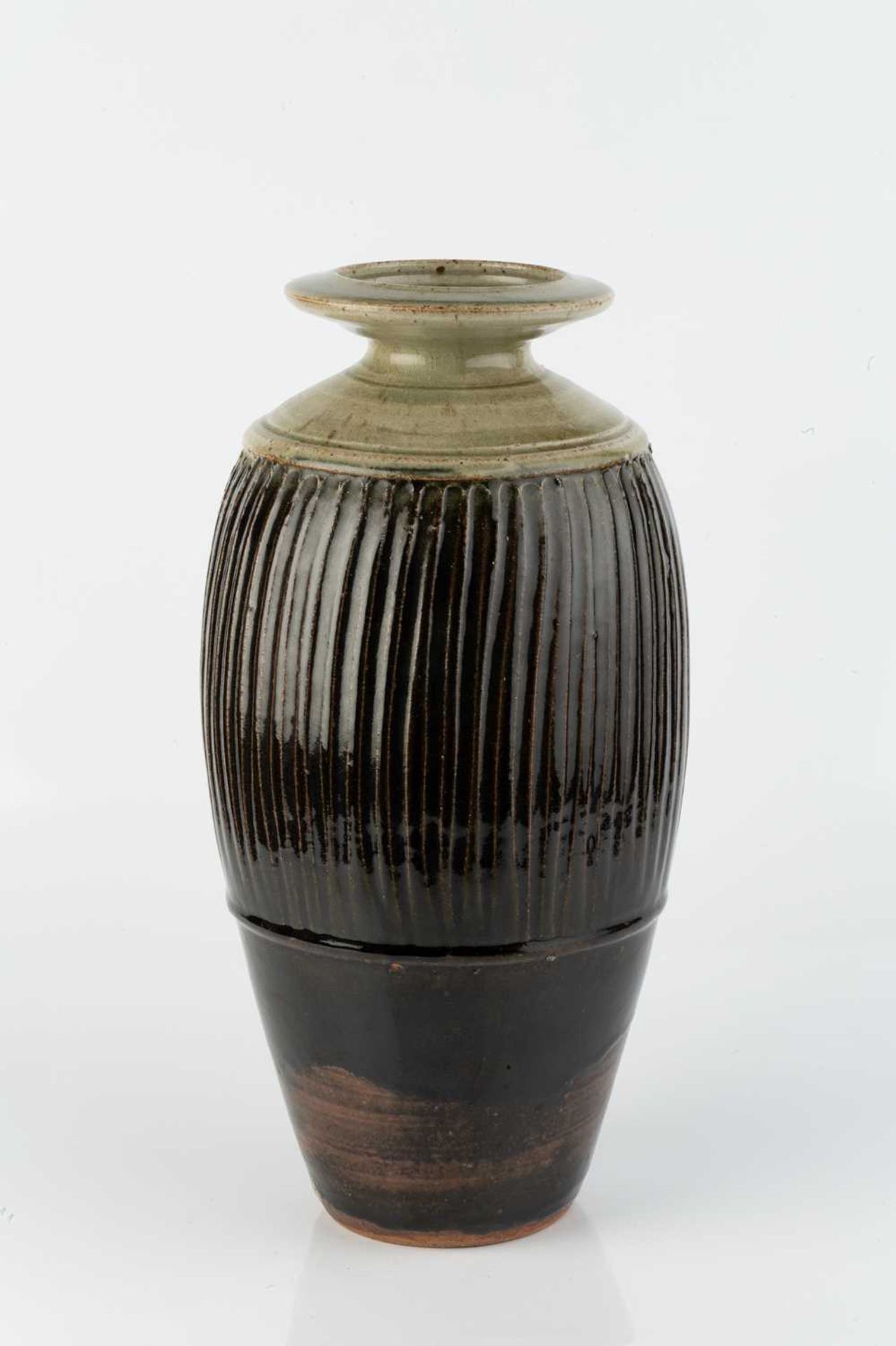 Richard Batterham (1936-2021) Vase stoneware, with incised lines to the body, dark and light ash - Image 2 of 3